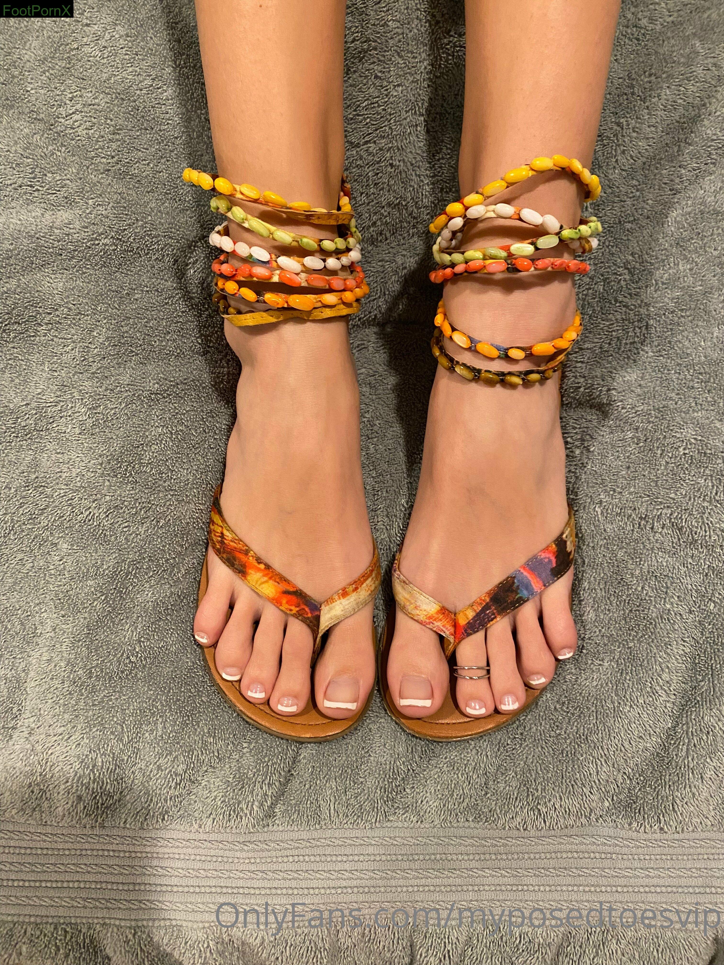 myposedtoesvip feet photo 11