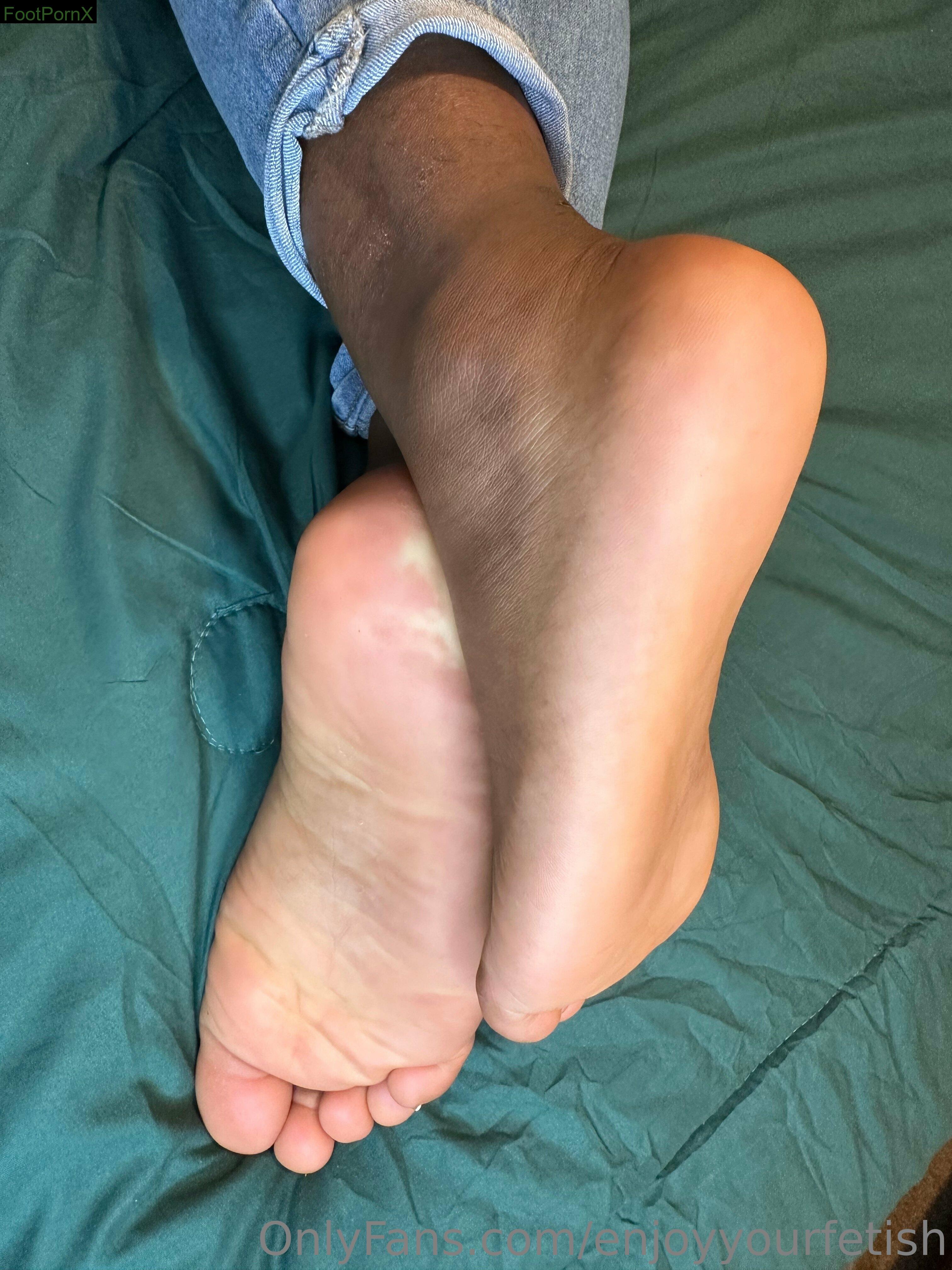 enjoyyourfetish feet photo 9