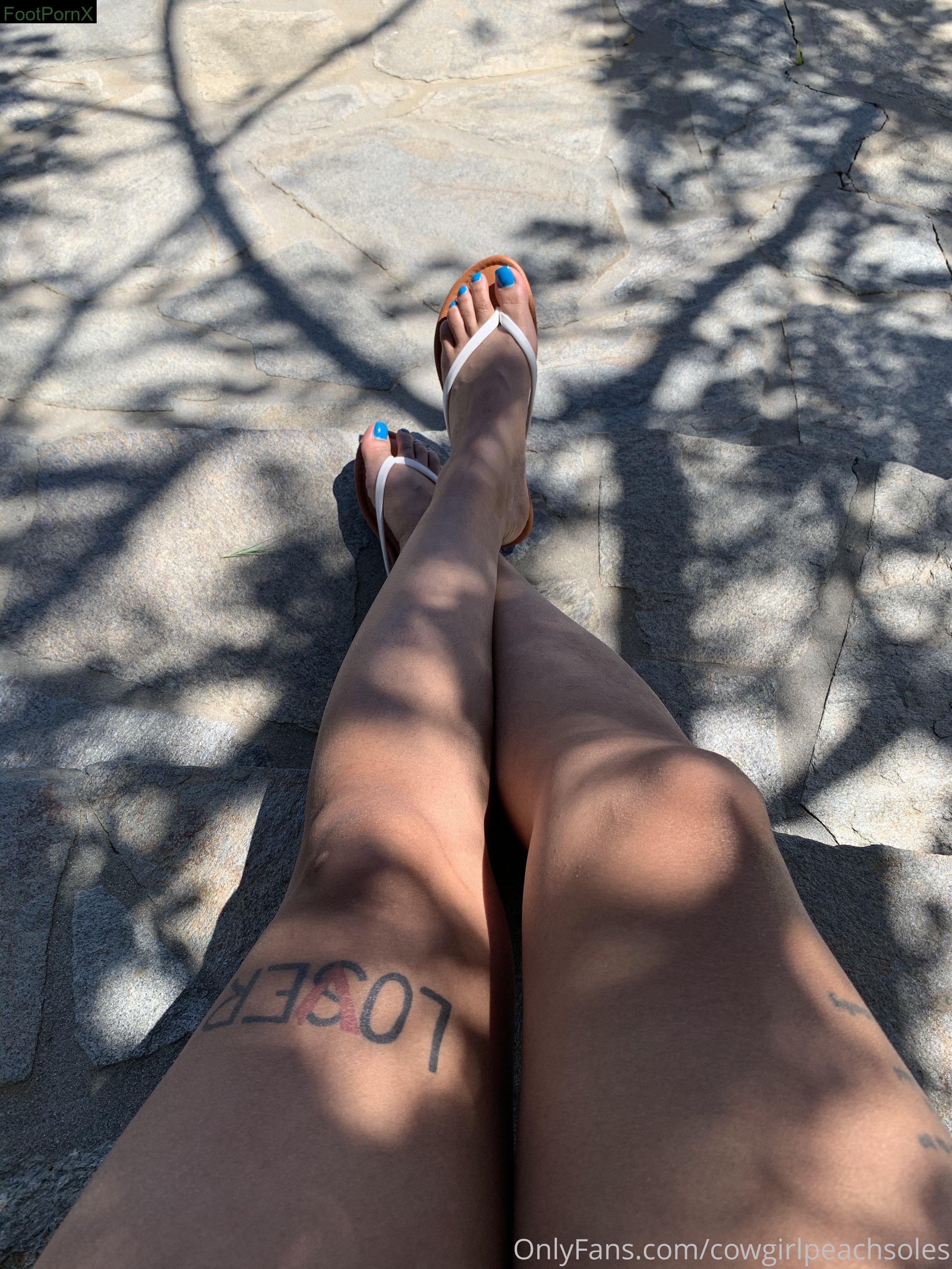 cowgirlpeachsoles feet photo 12
