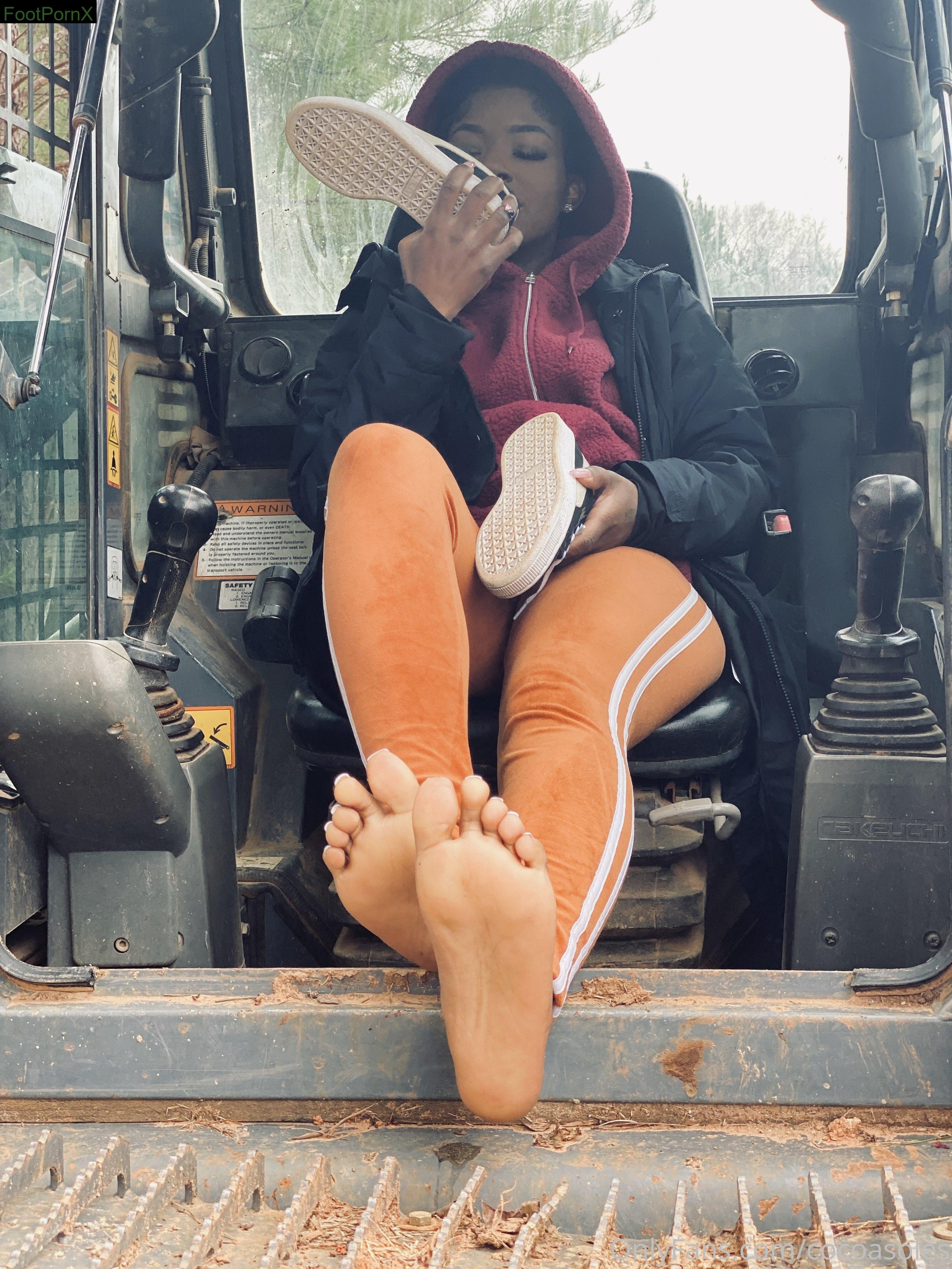 cocoasoles feet photo 3