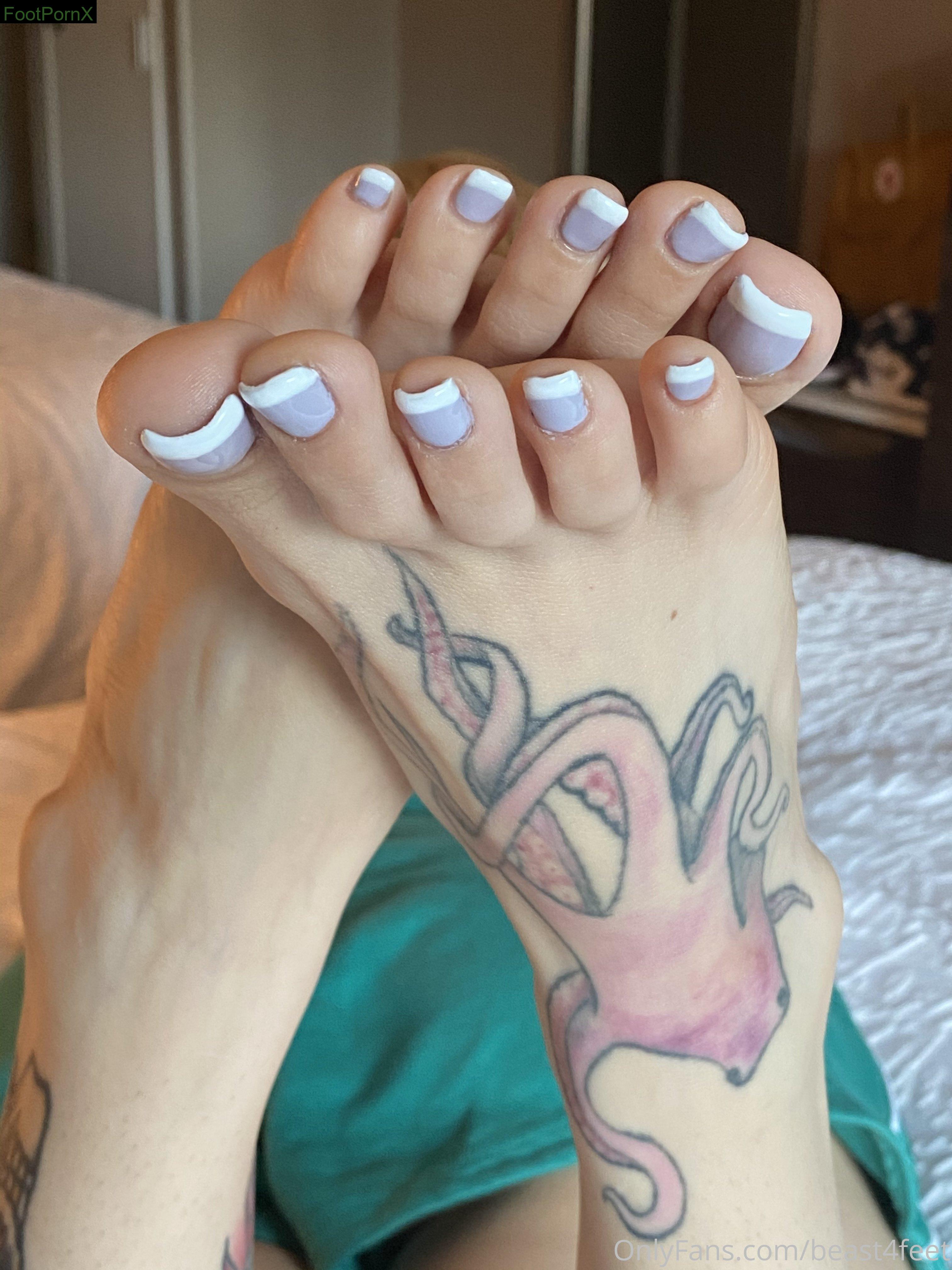 beast4feet feet photo 15