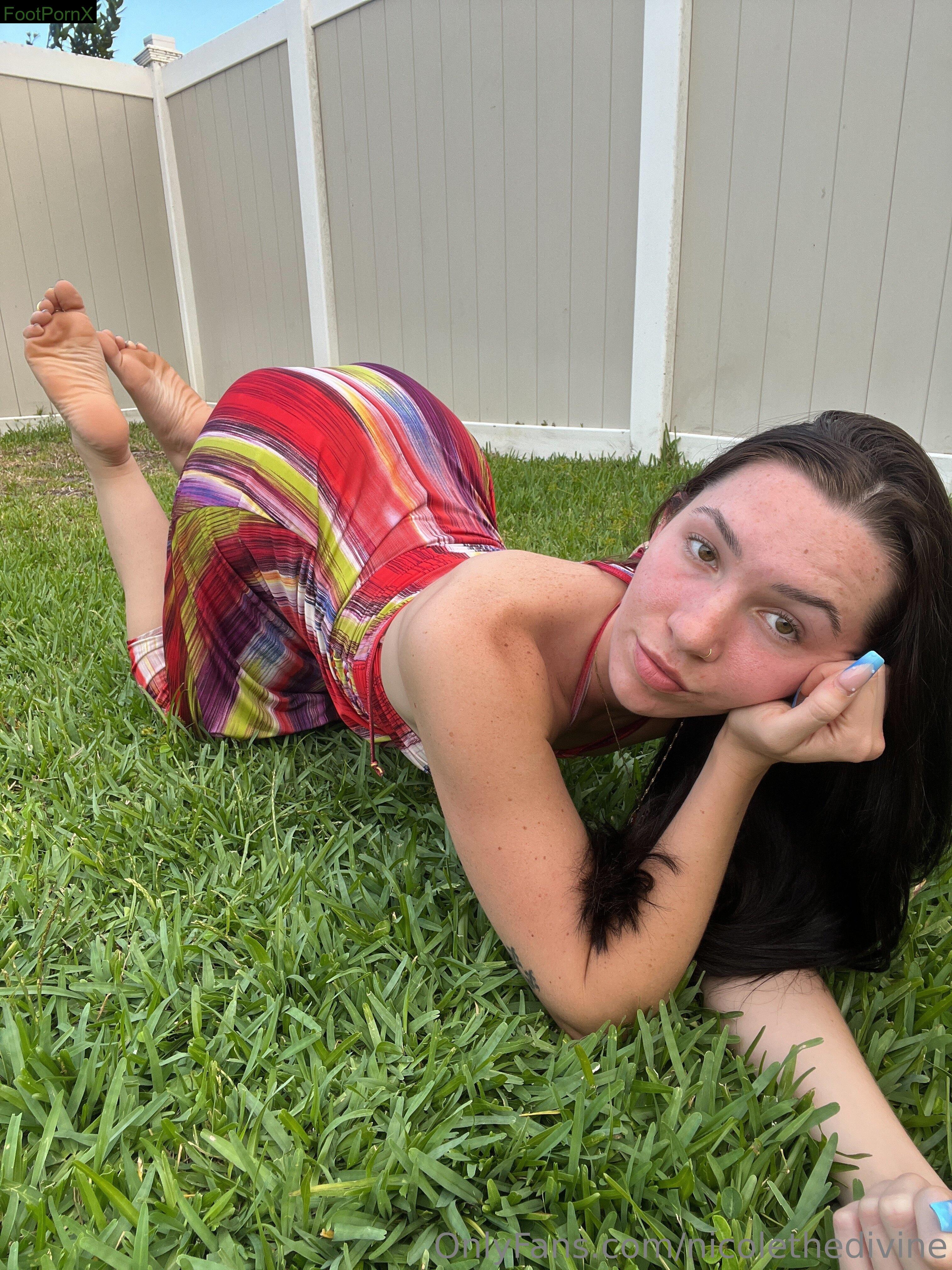 nicolethedivine feet photo 10