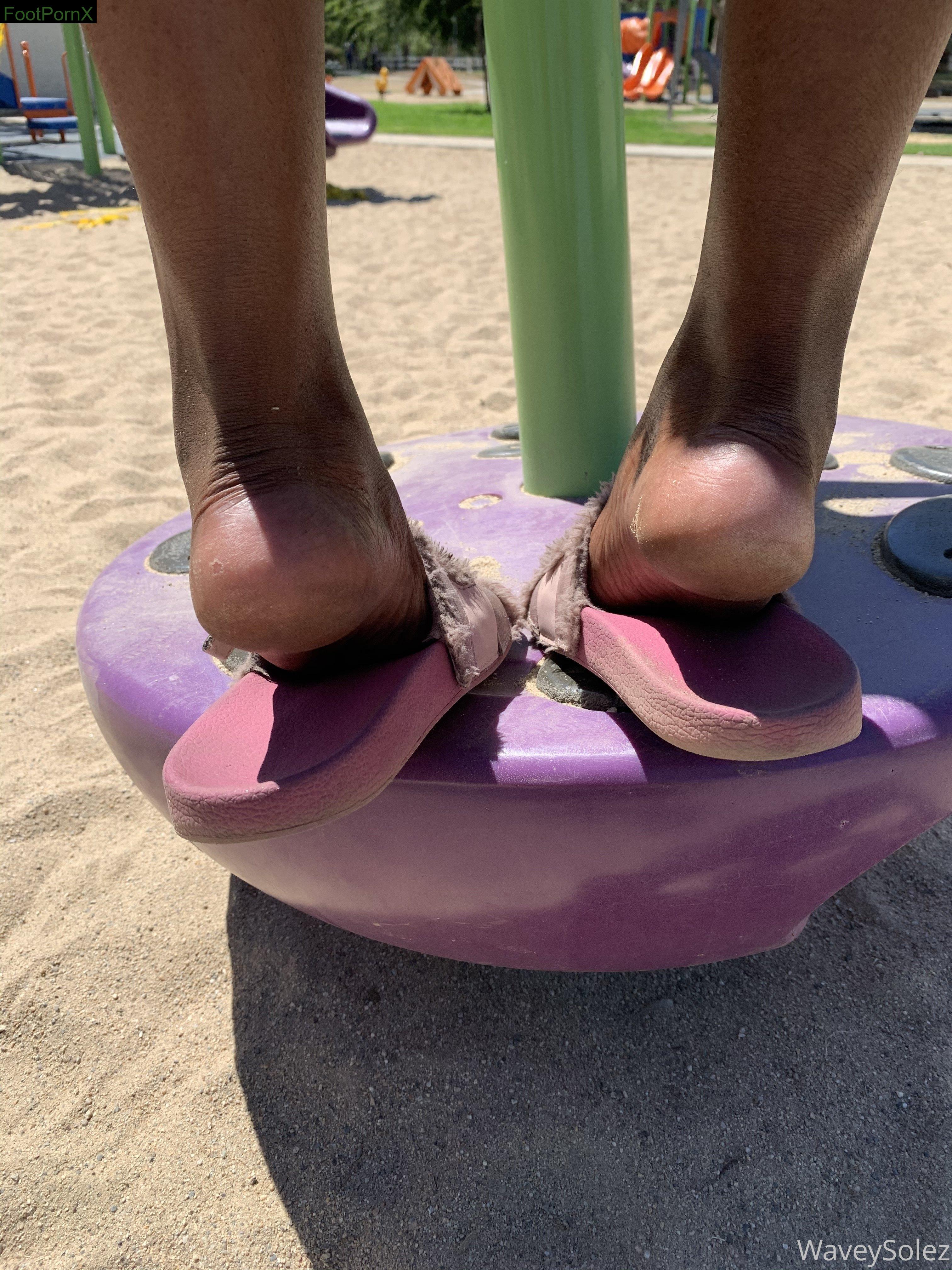 waveysolezz feet photo 4
