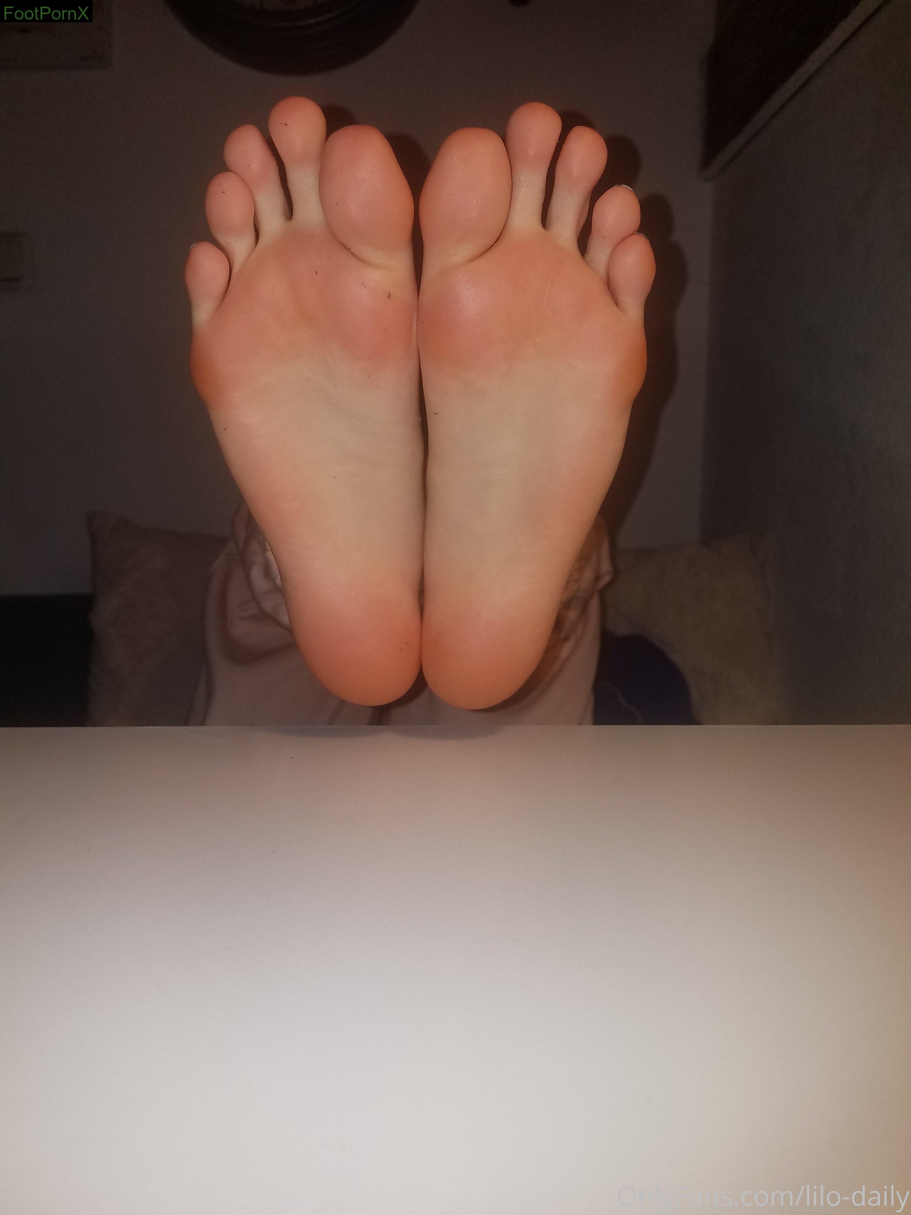 lilo-daily feet photo 10