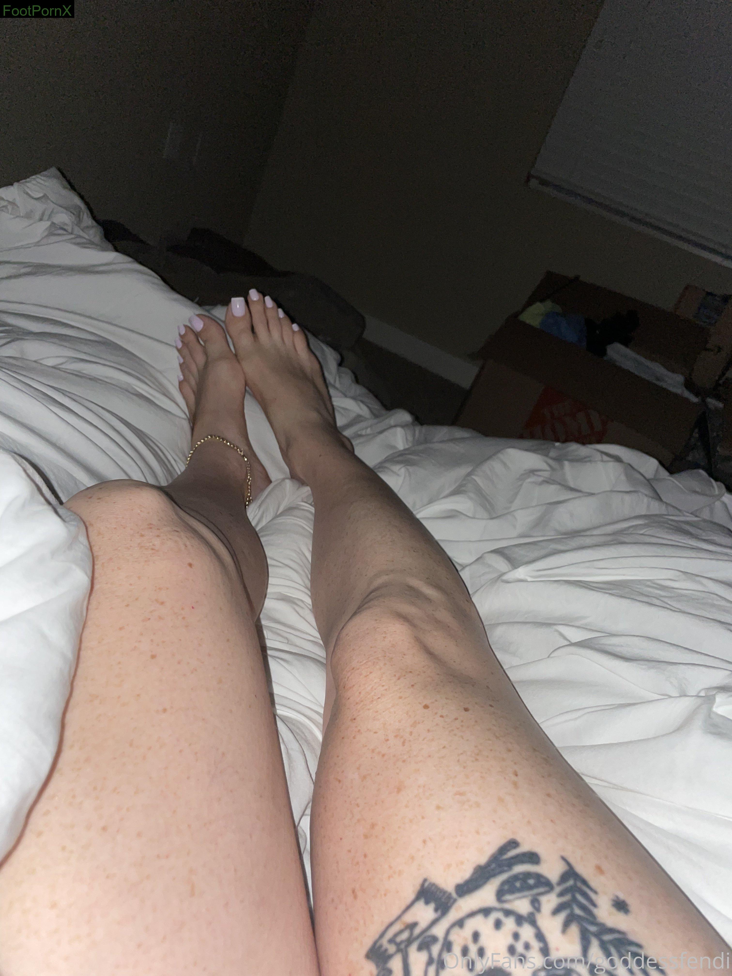 goddessfendi feet photo 20