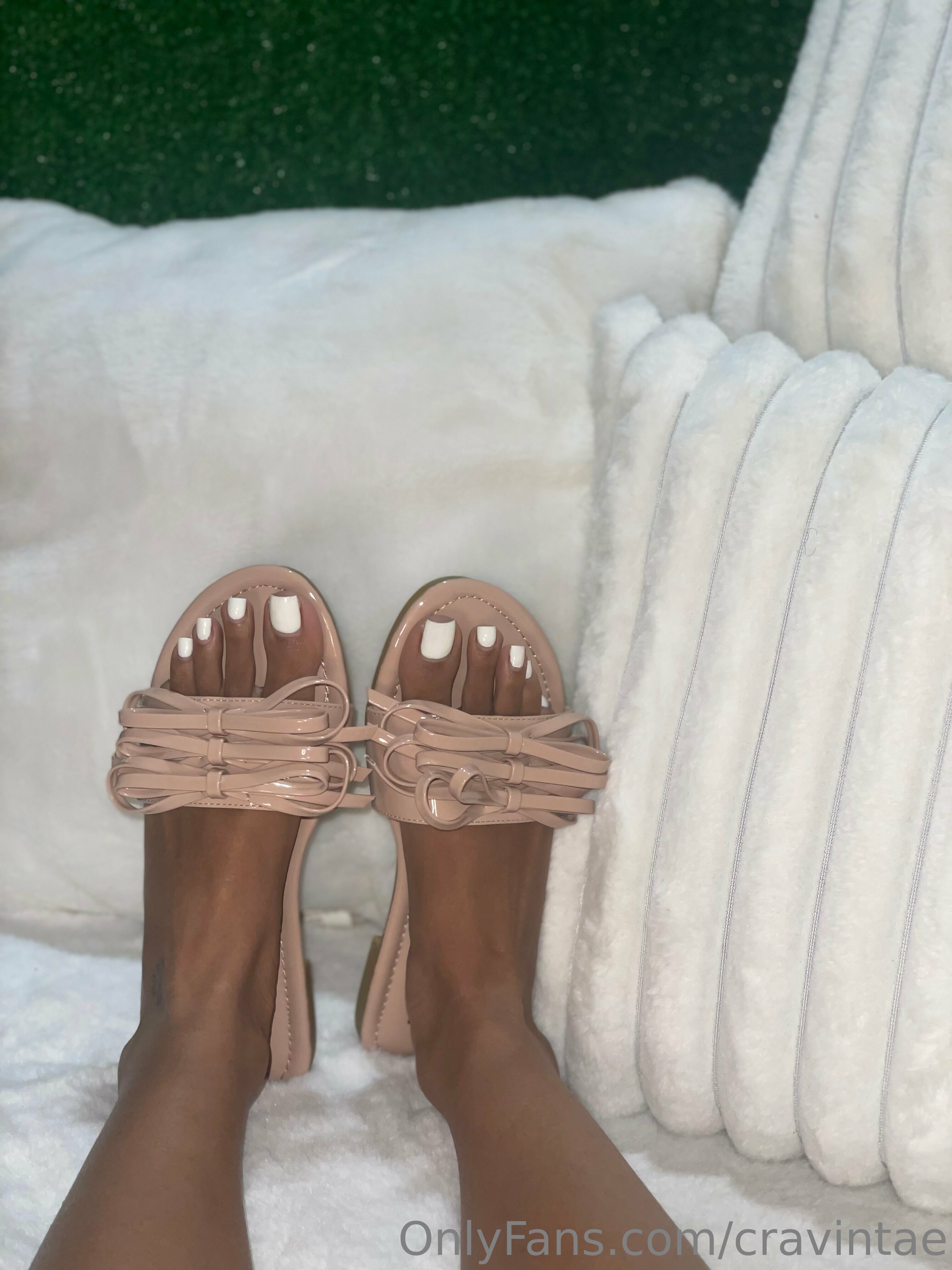 cravintae feet photo 15