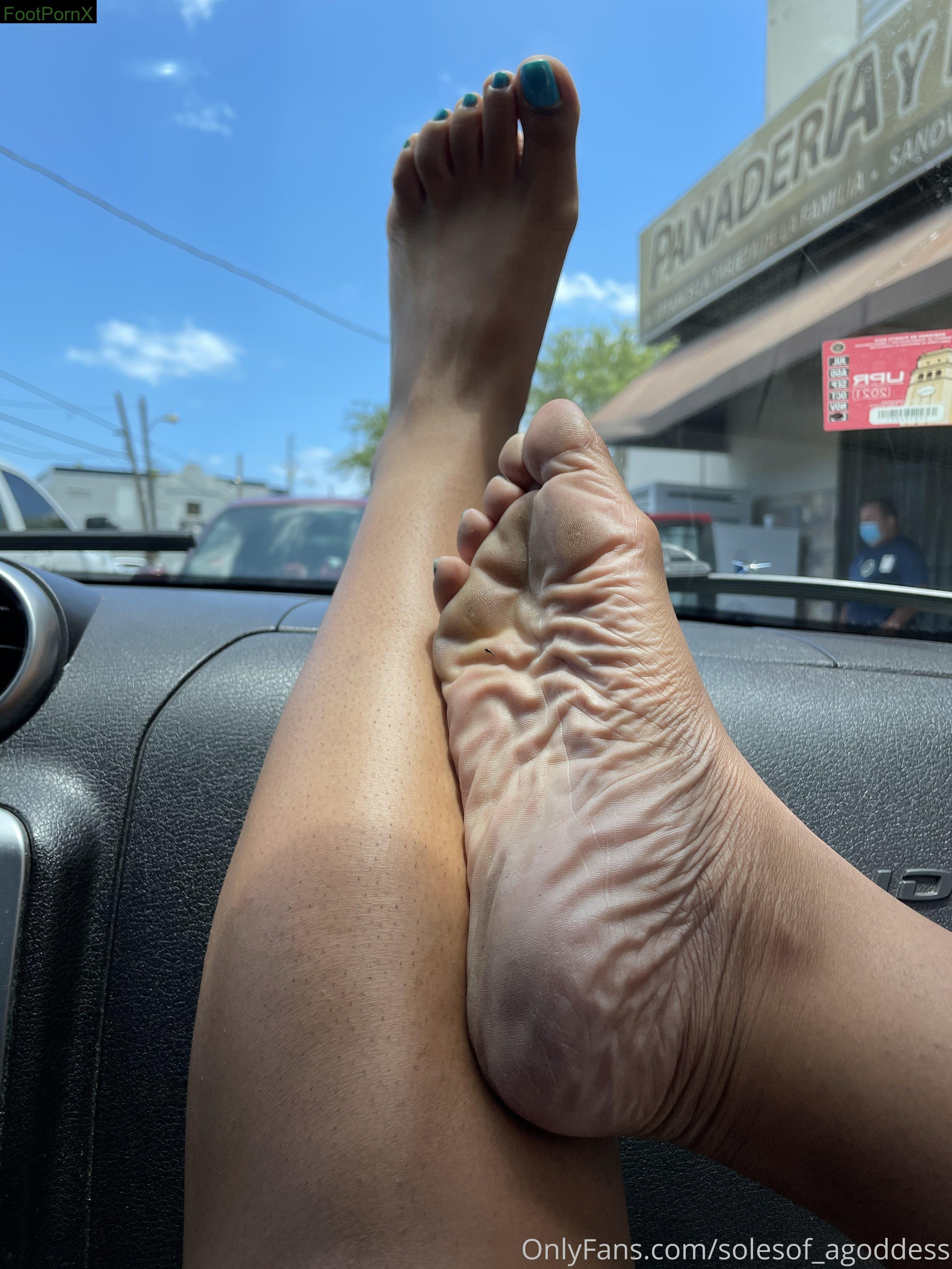 solesof_agoddess feet photo 3