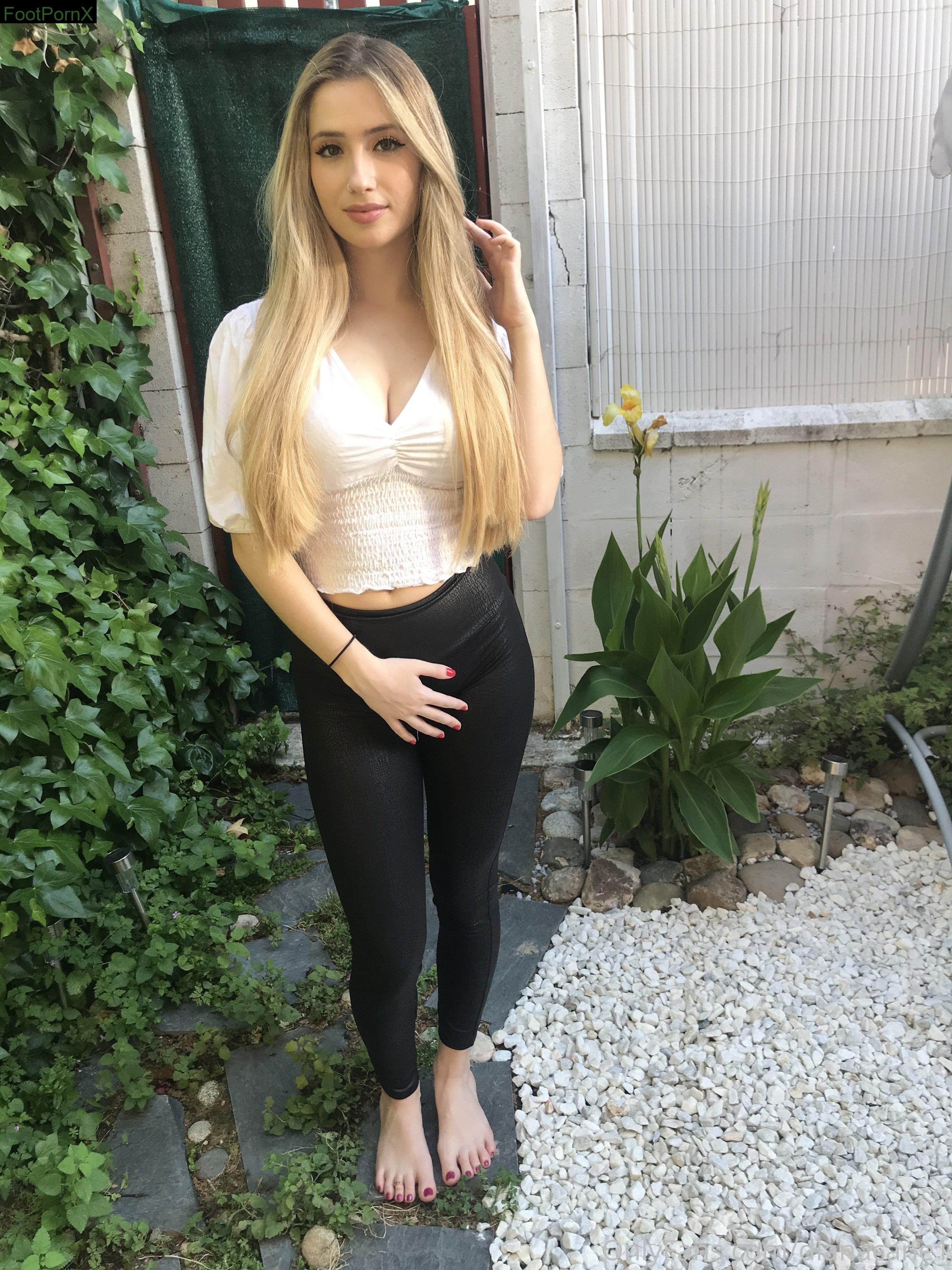 dianacane1 feet photo 2