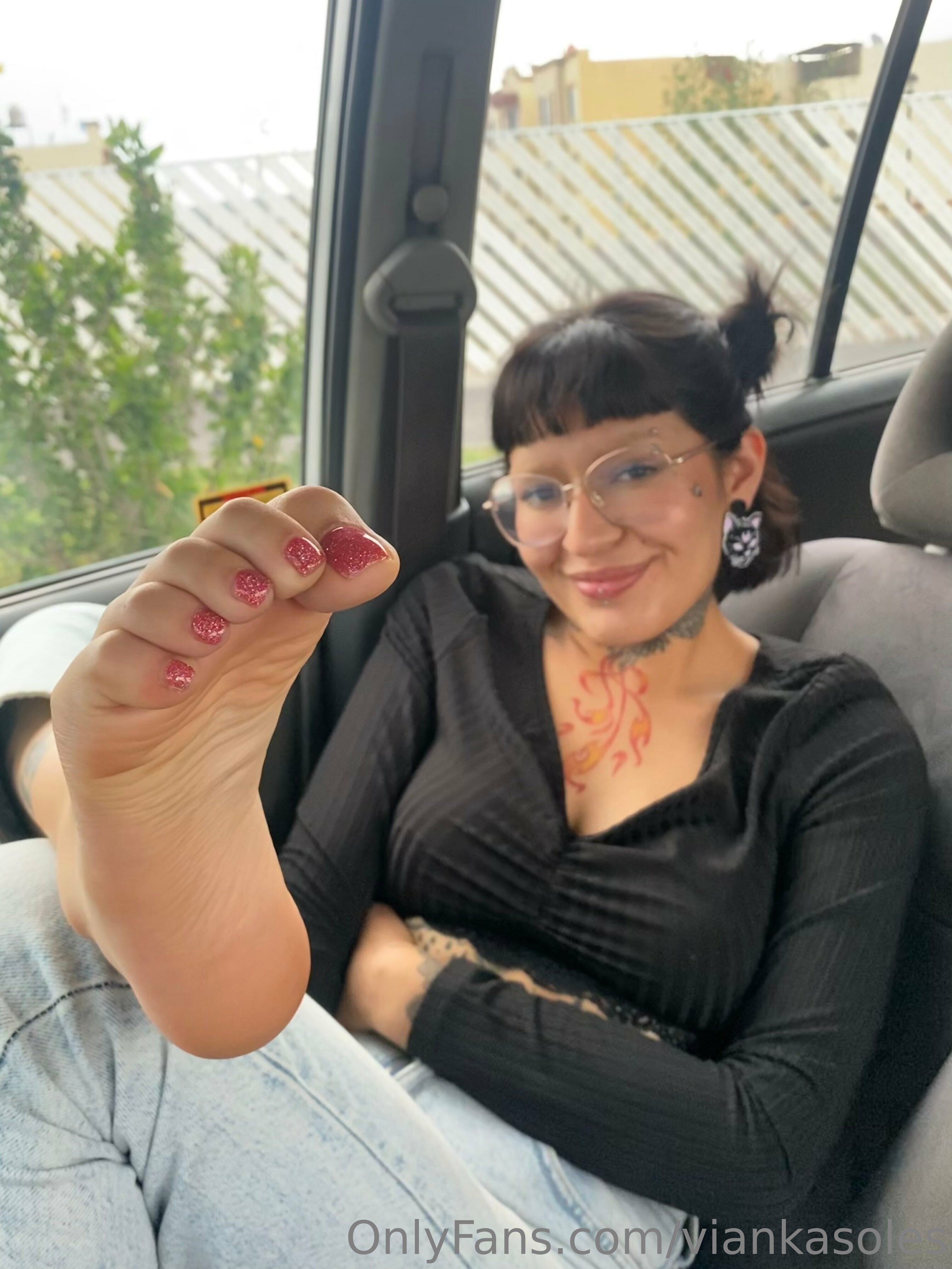 viankasoles feet photo 23