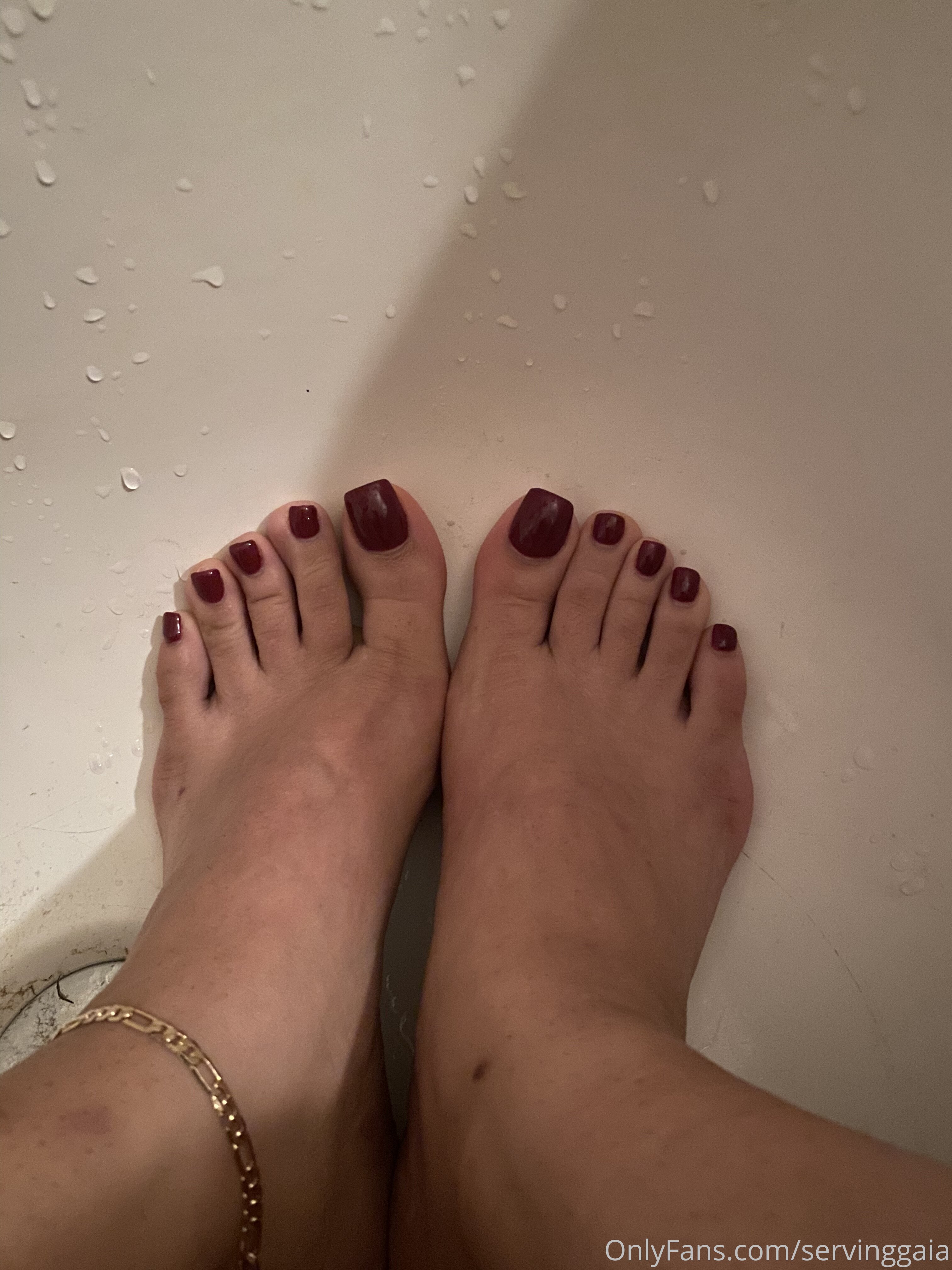 servinggaia feet photo 7