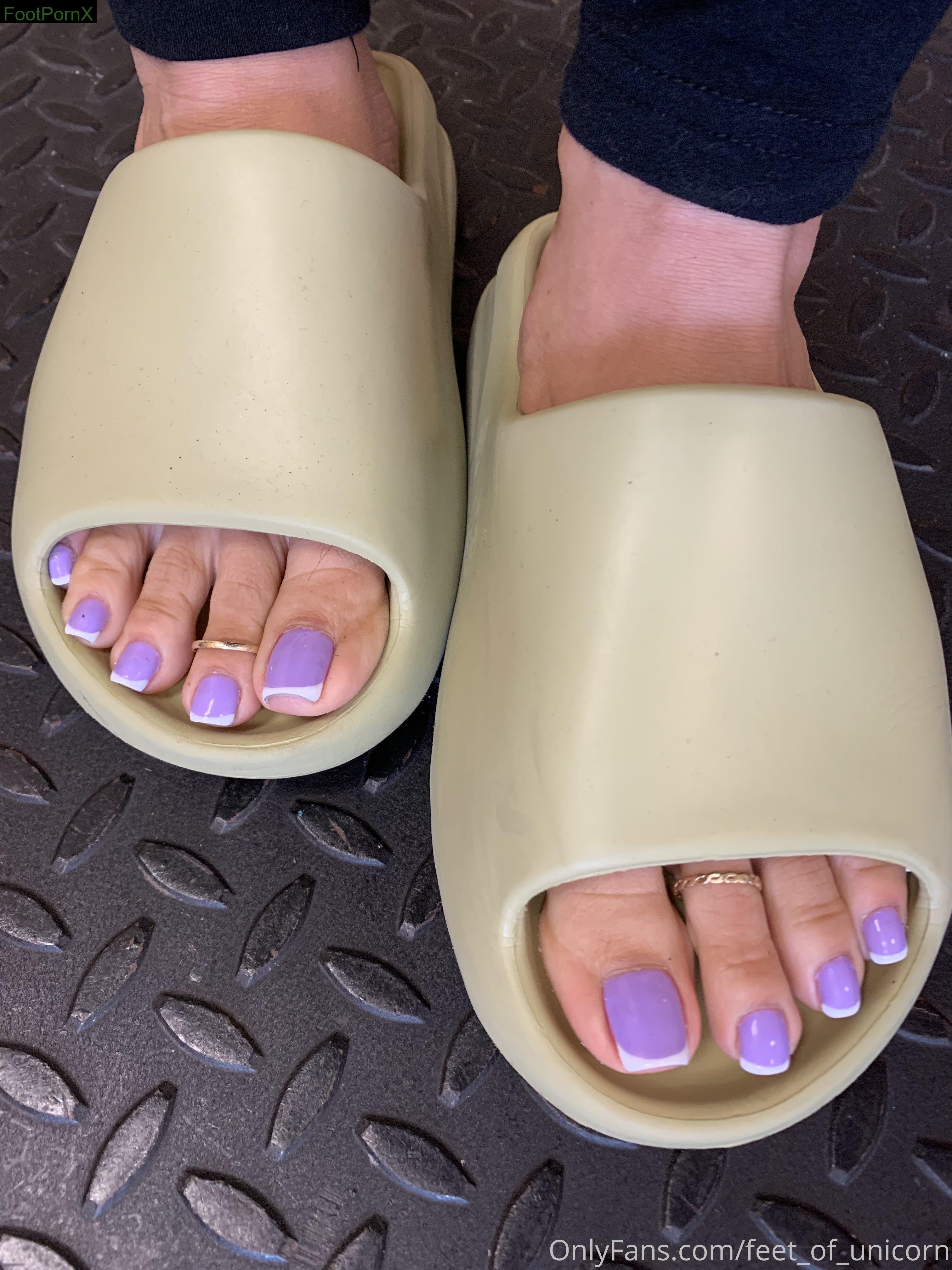 feet_of_unicorn feet photo 6