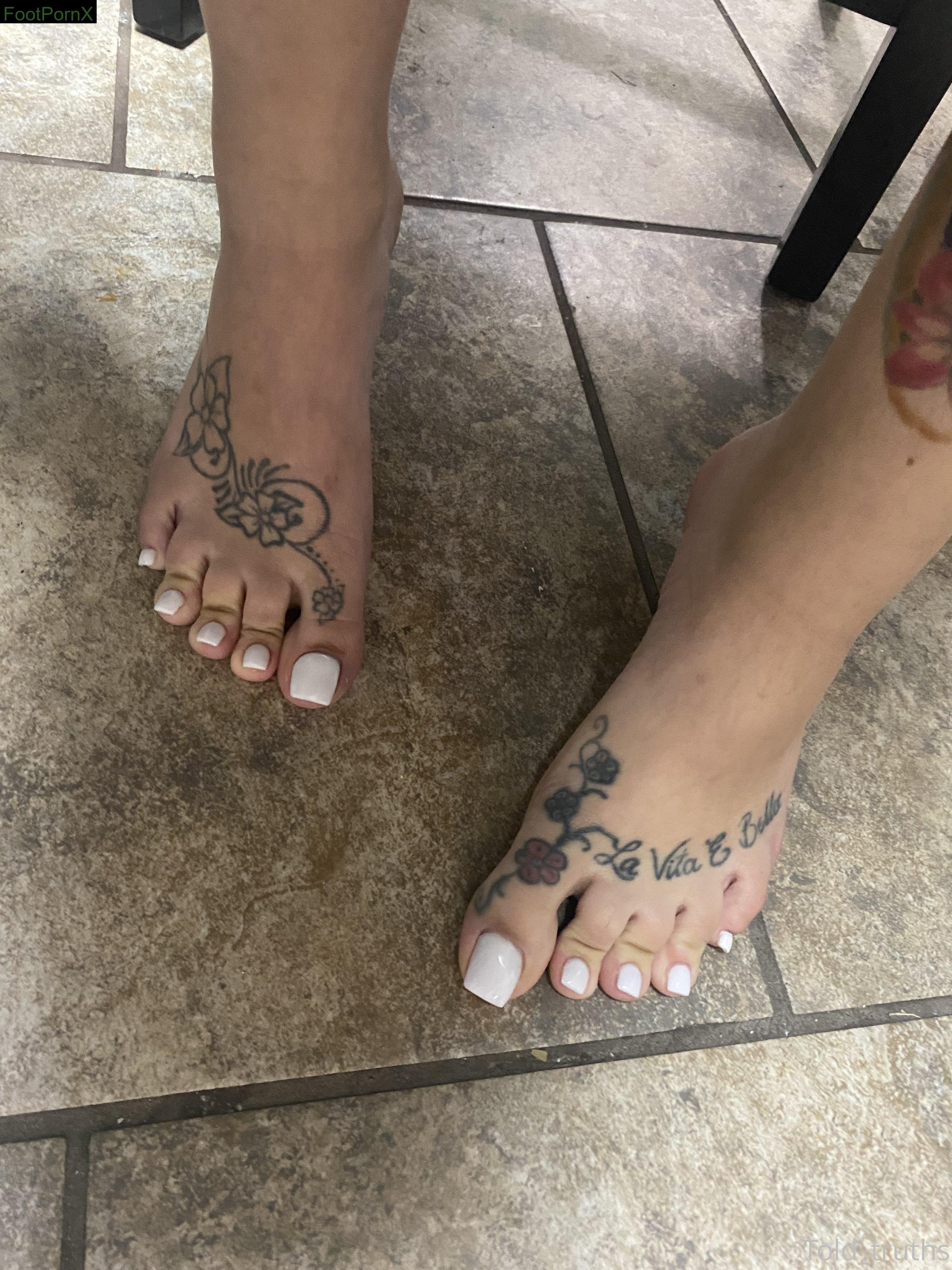 told_truths feet photo 22
