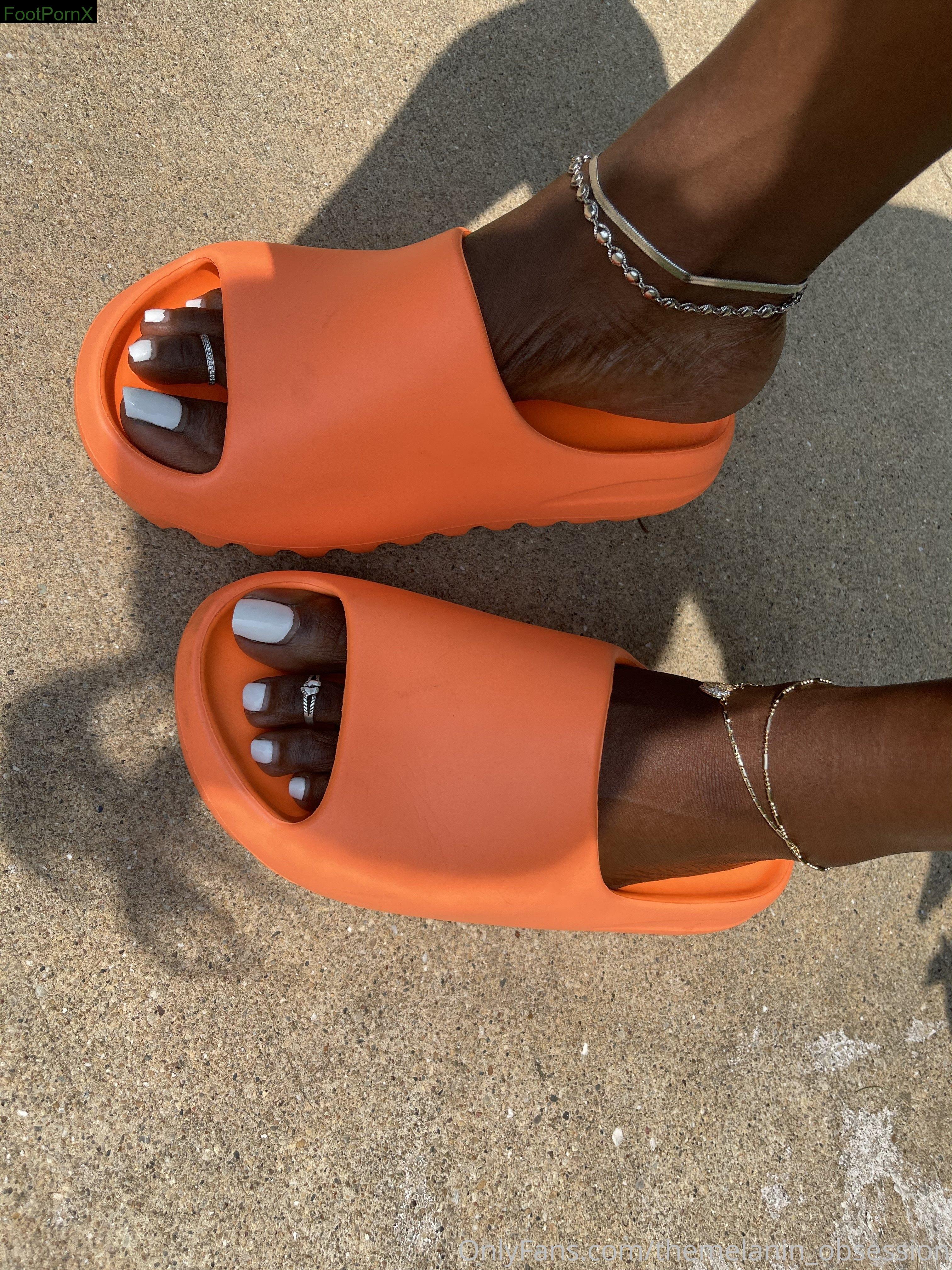 themelanin_obsession feet photo 19