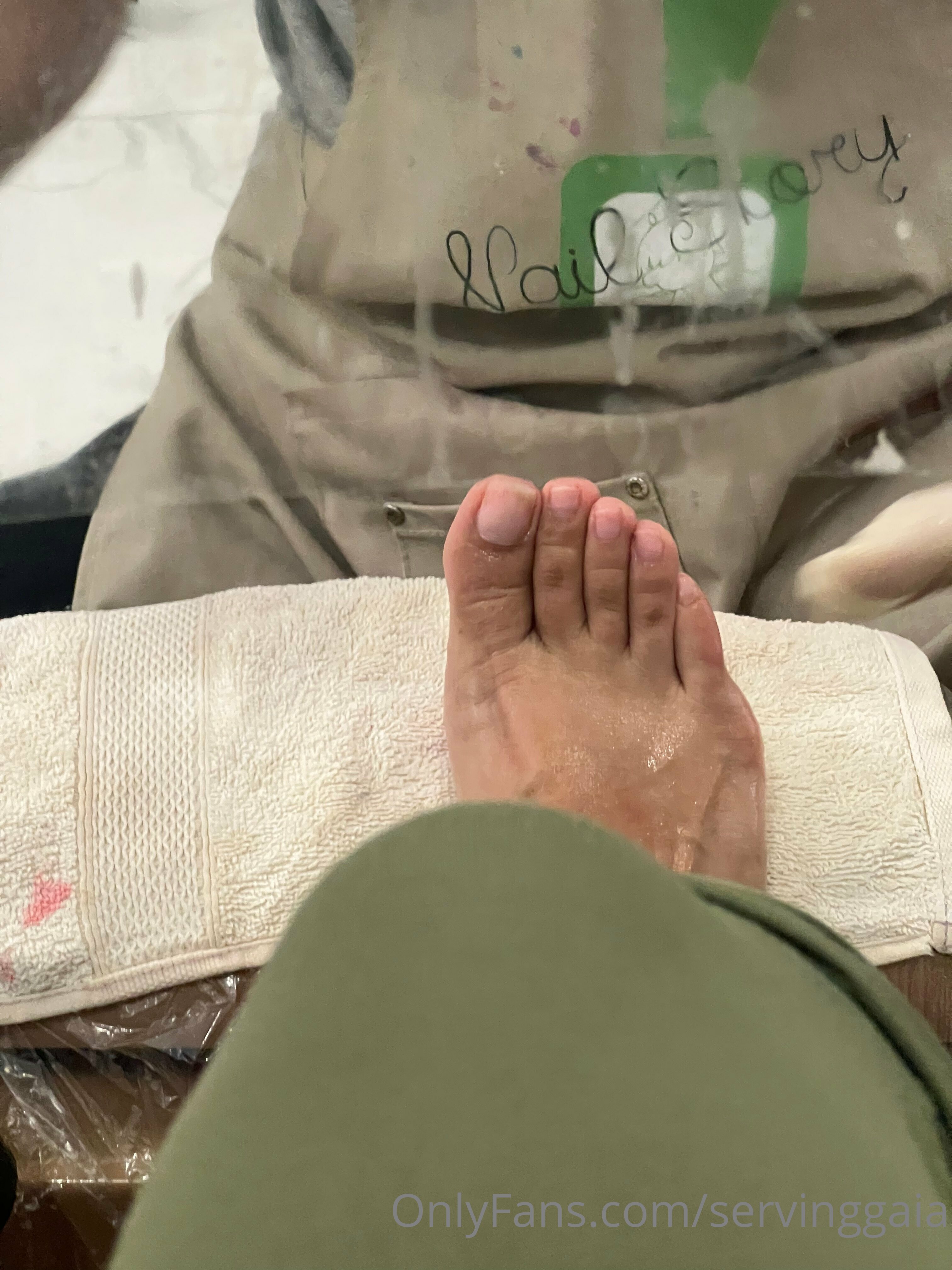 servinggaia feet photo 6