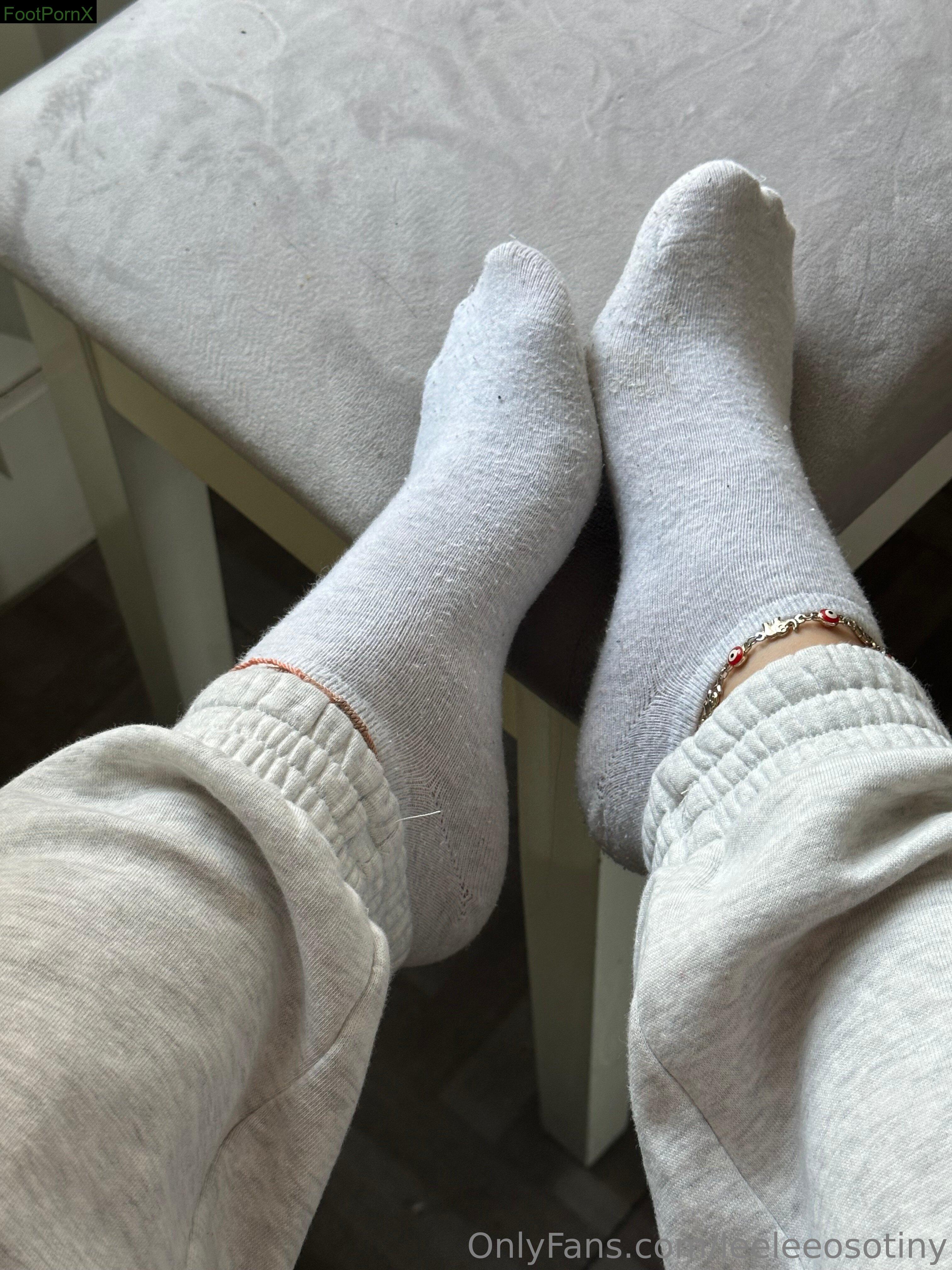 leeleeosotiny feet photo 20