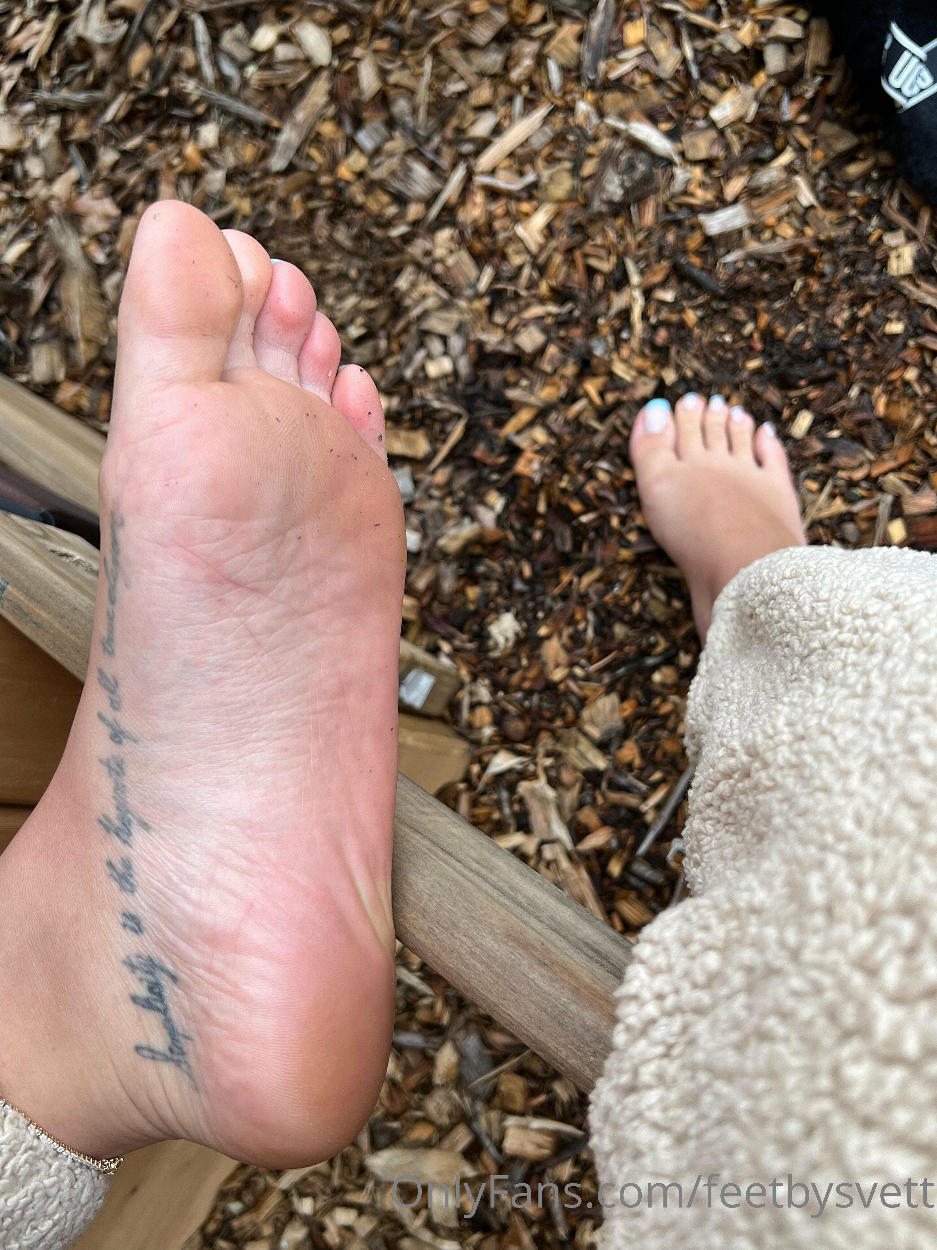 feetbysvett feet photo 1