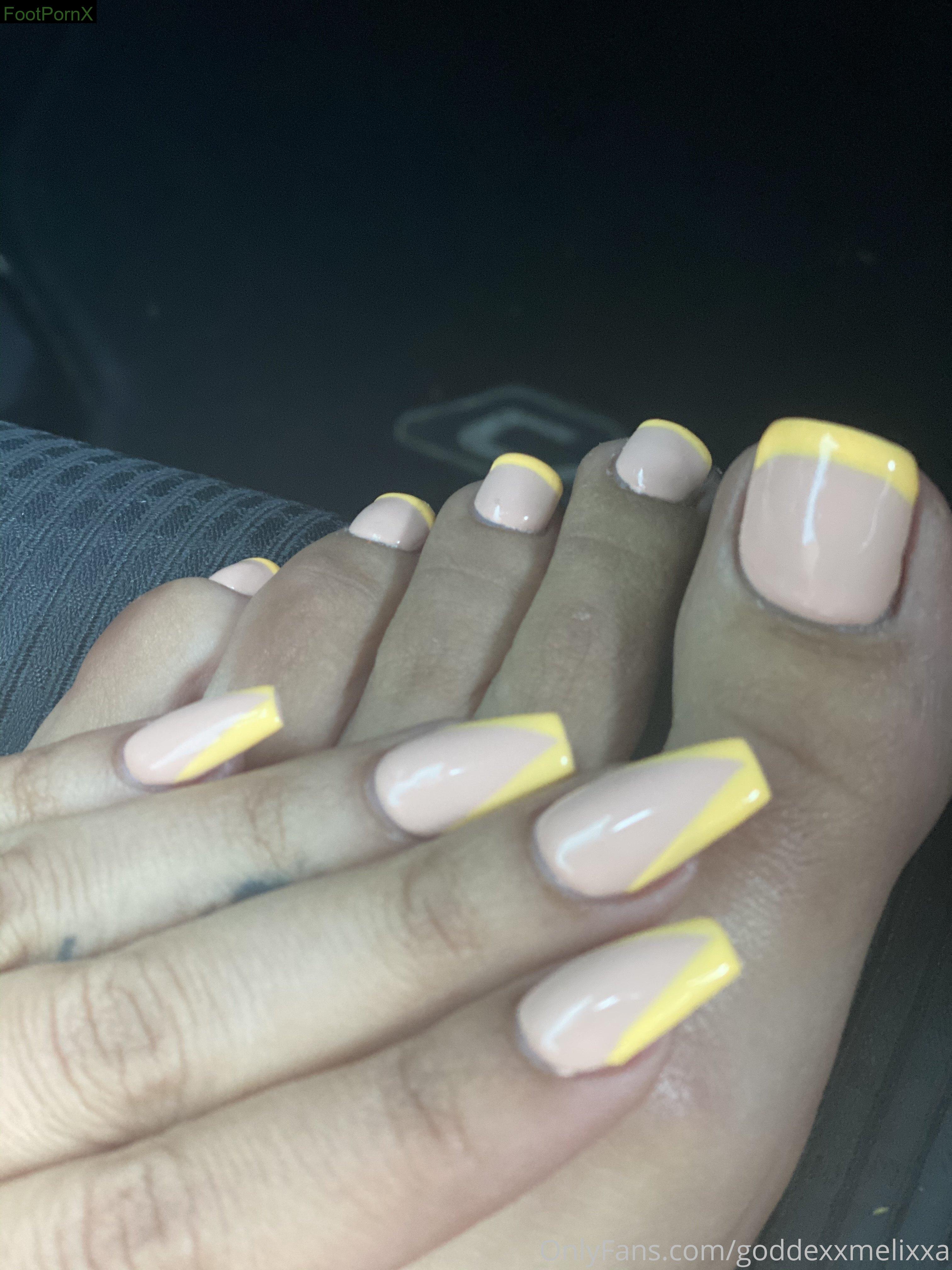 goddexxmelixxa feet photo 4