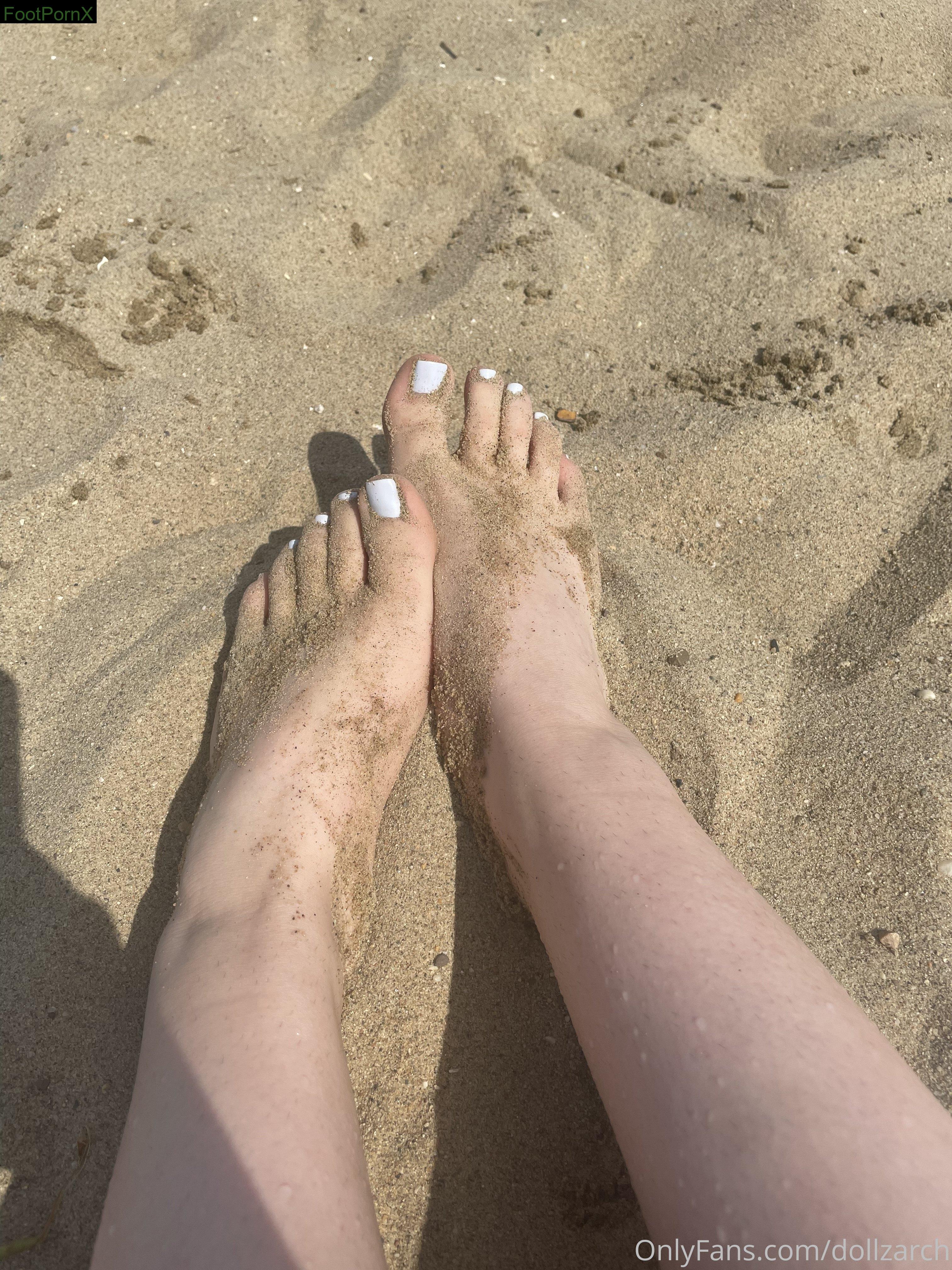 dollsarch feet photo 4