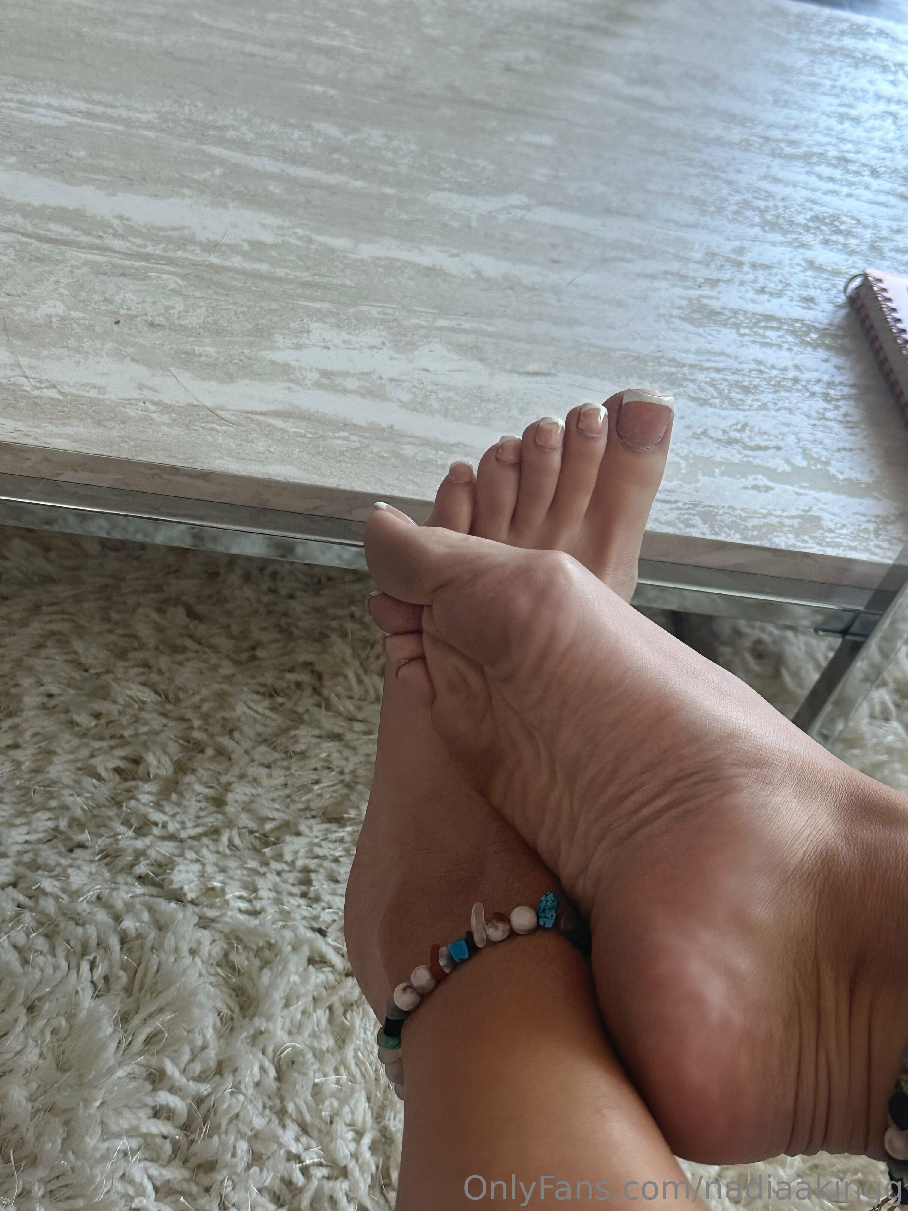 nadiaakingg feet photo 23
