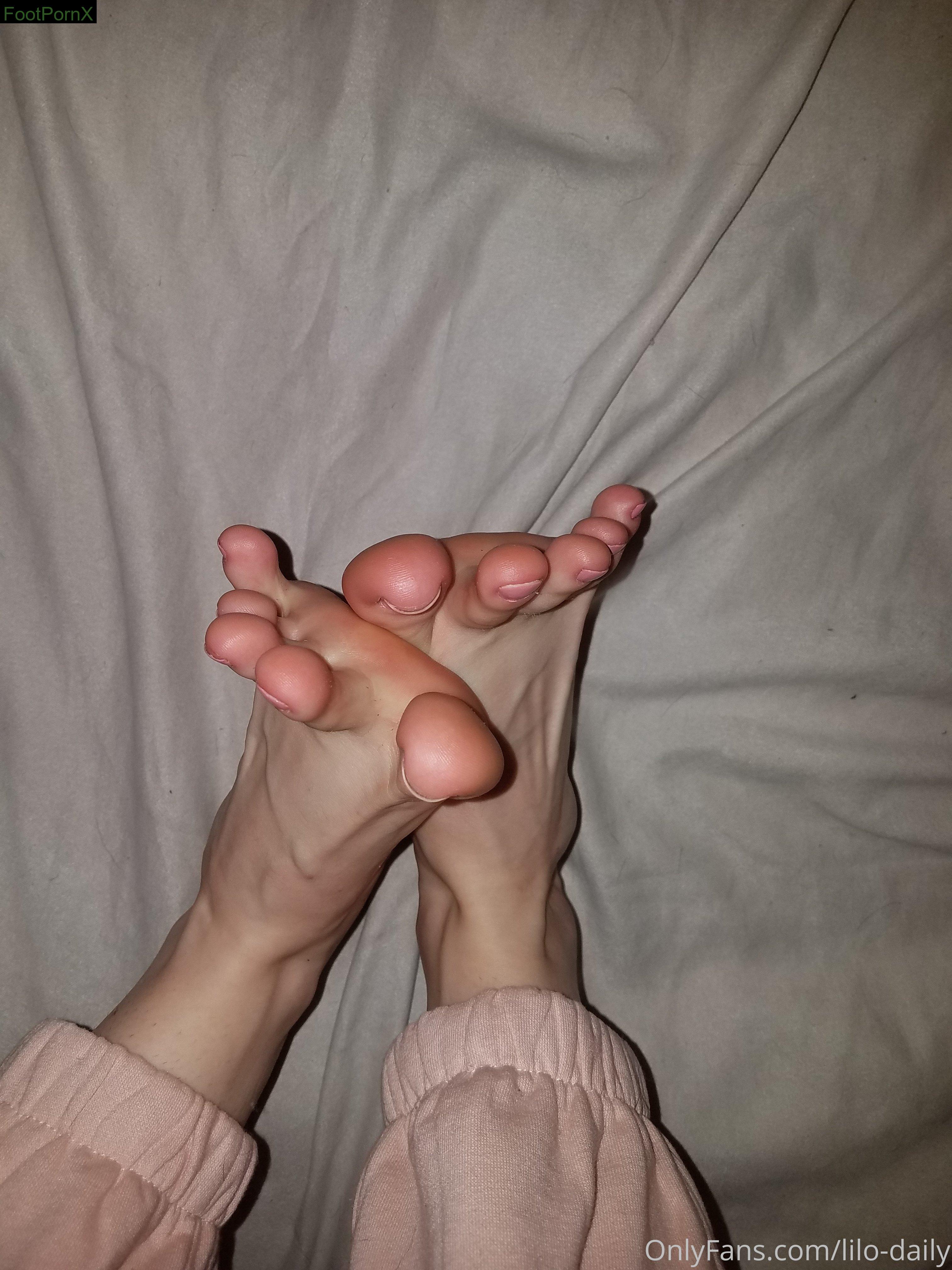 lilo-daily feet photo 6
