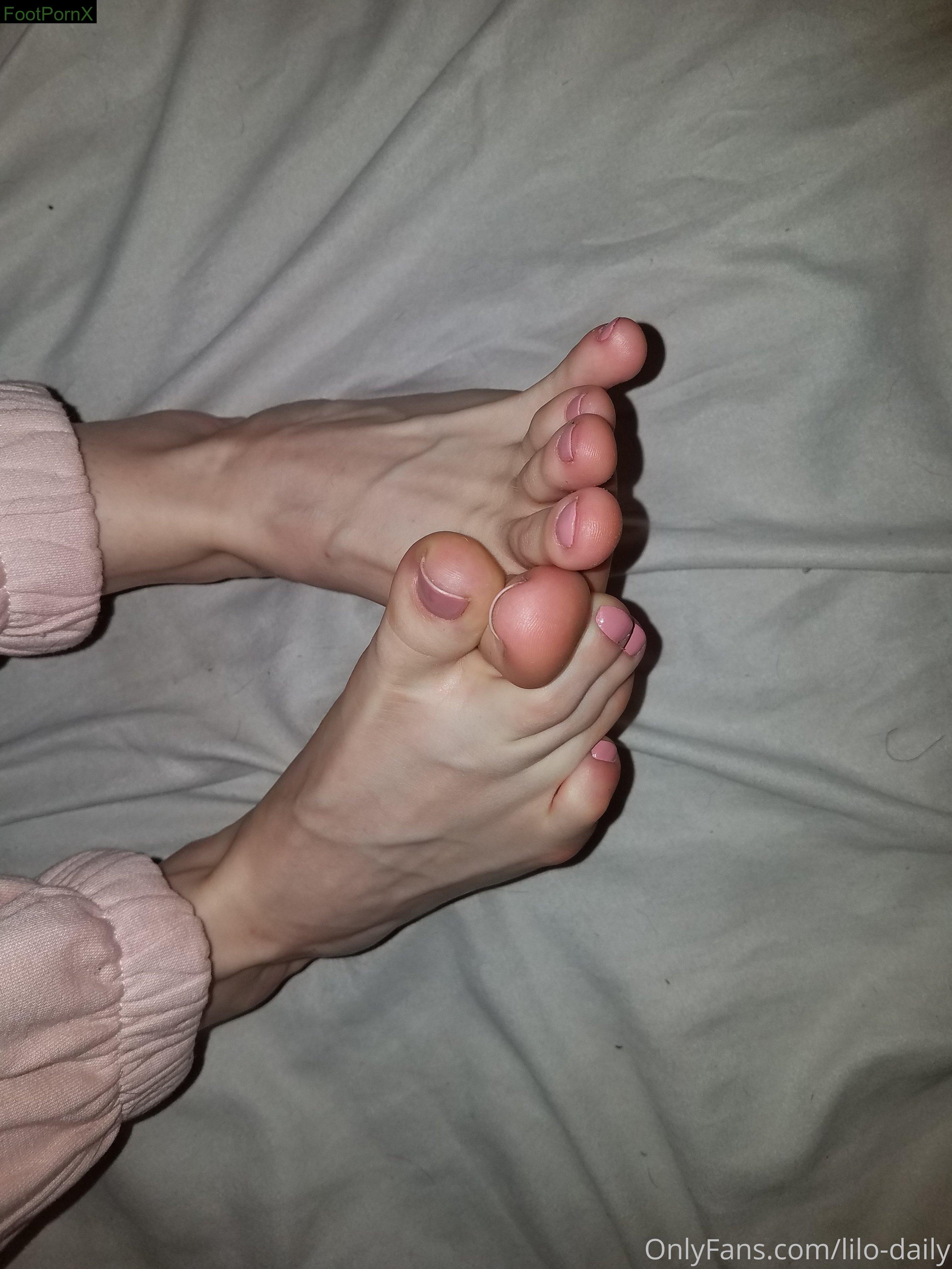 lilo-daily feet photo 7