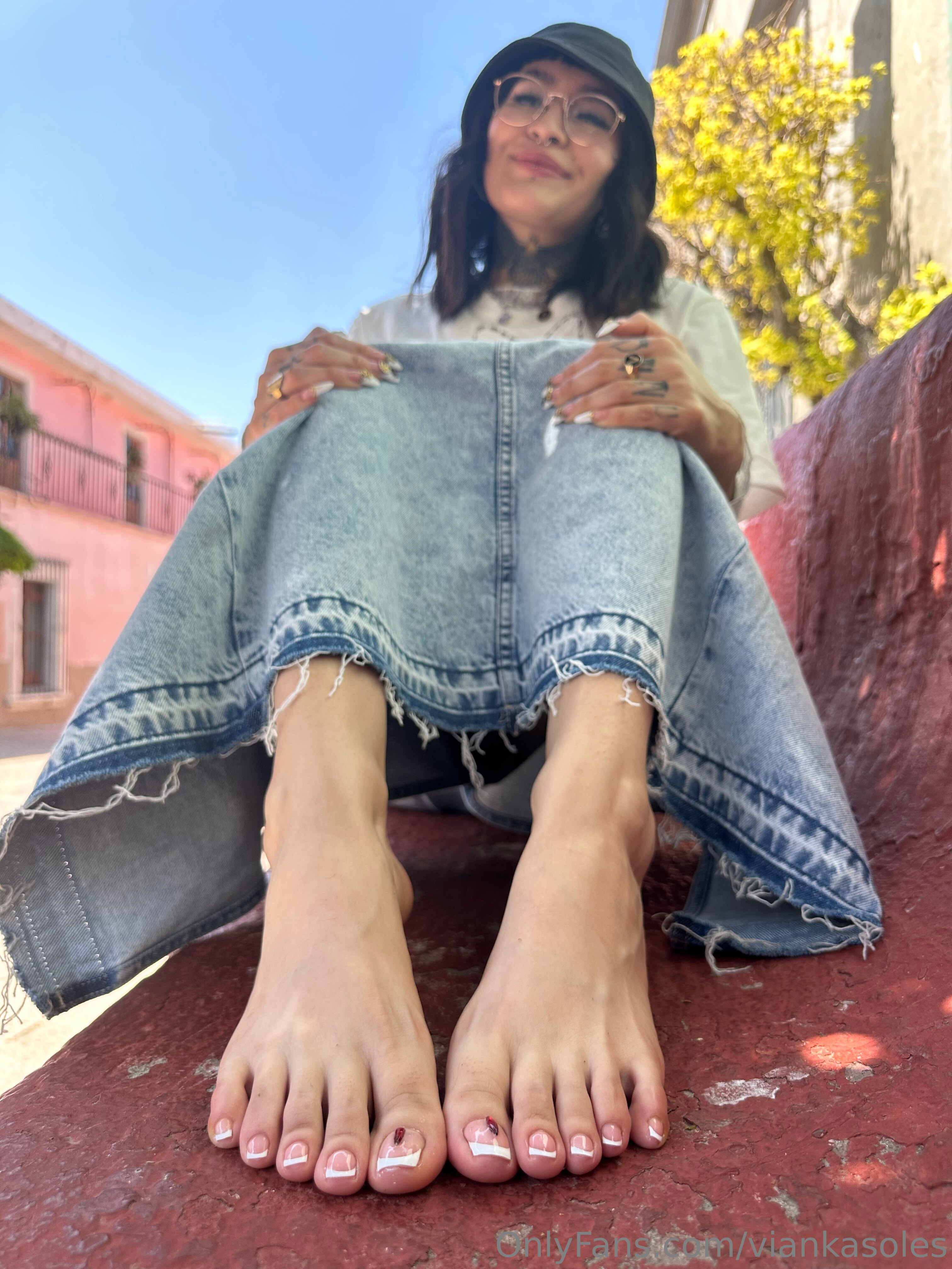 viankasoles feet photo 15
