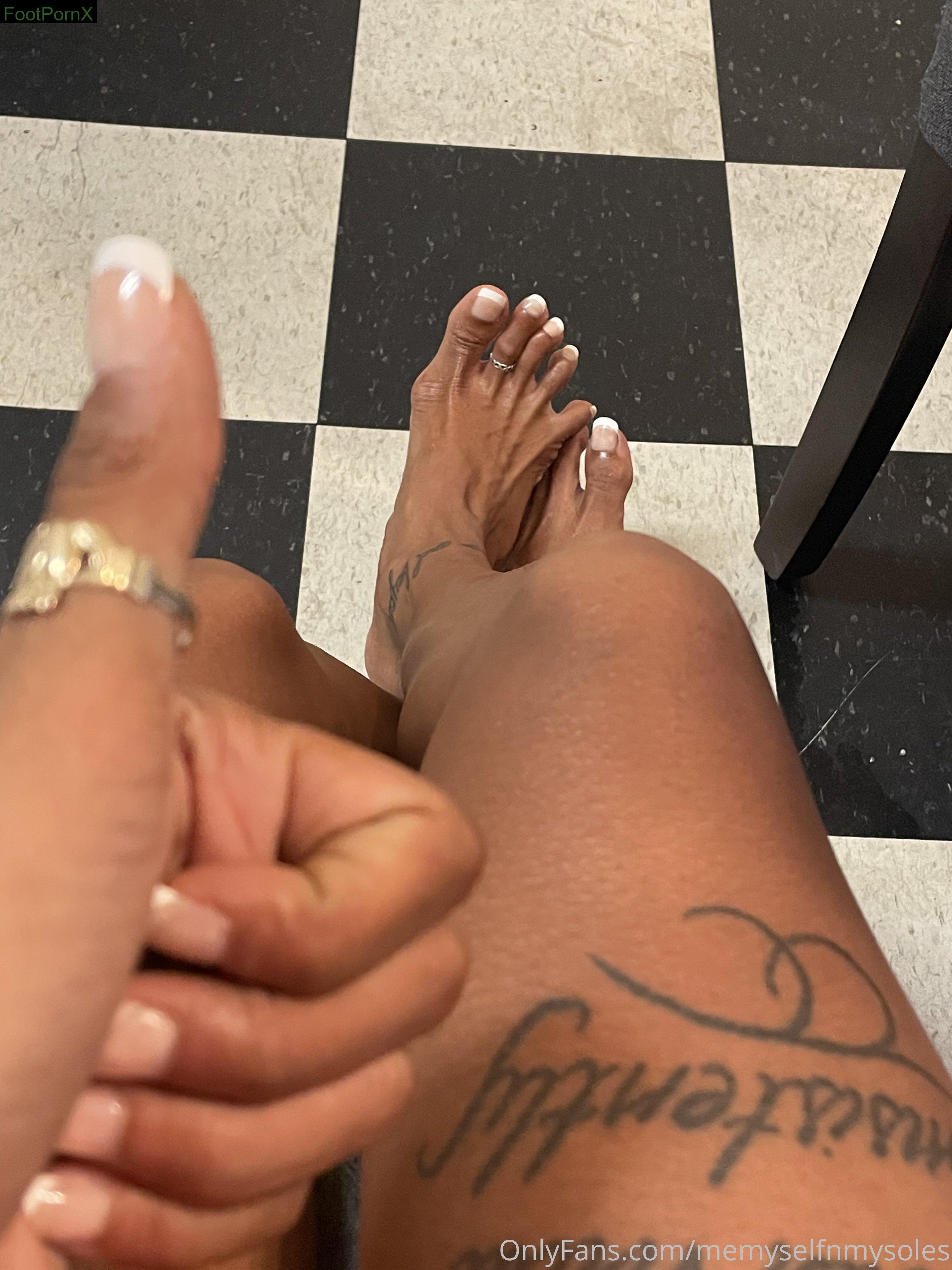 memyselfnmysoles feet photo 2