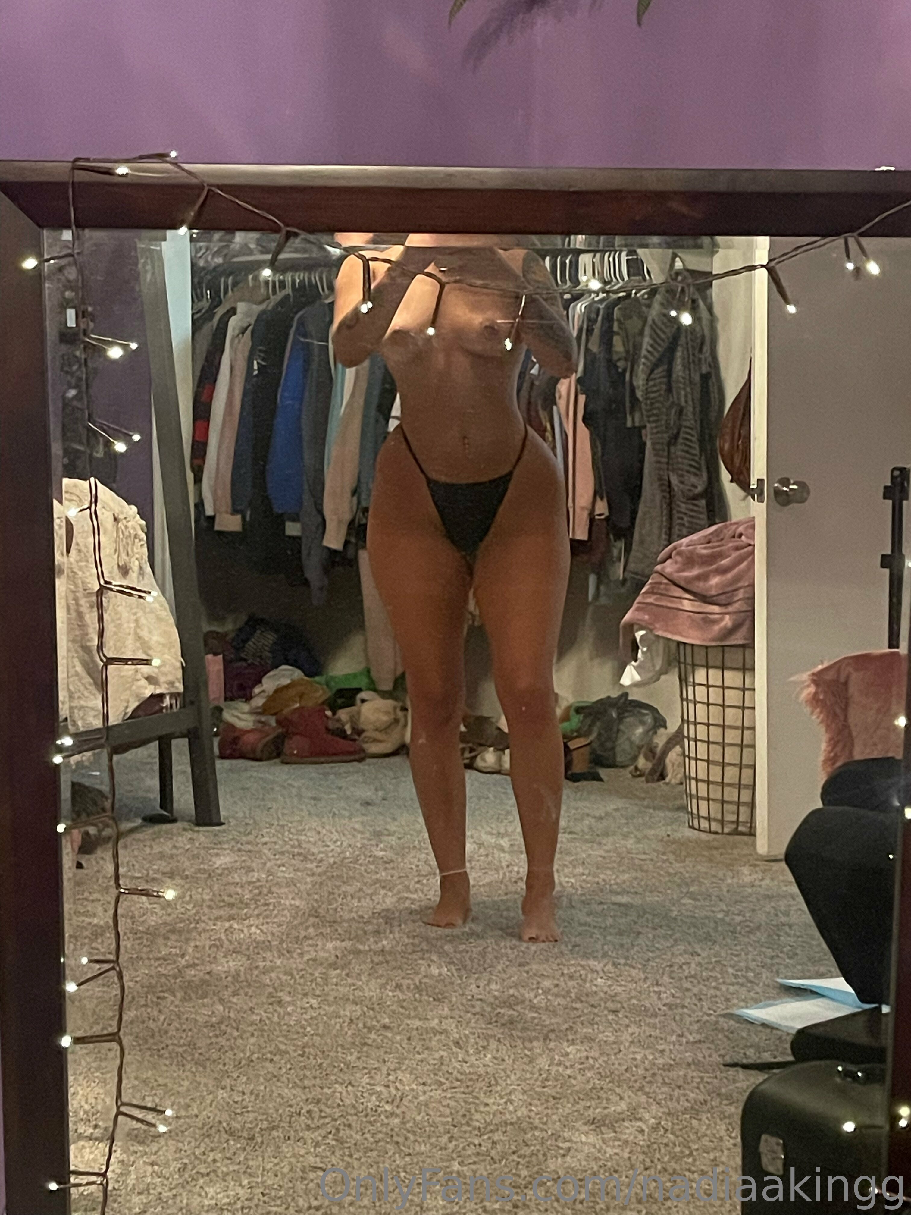 nadiaakingg feet photo 3