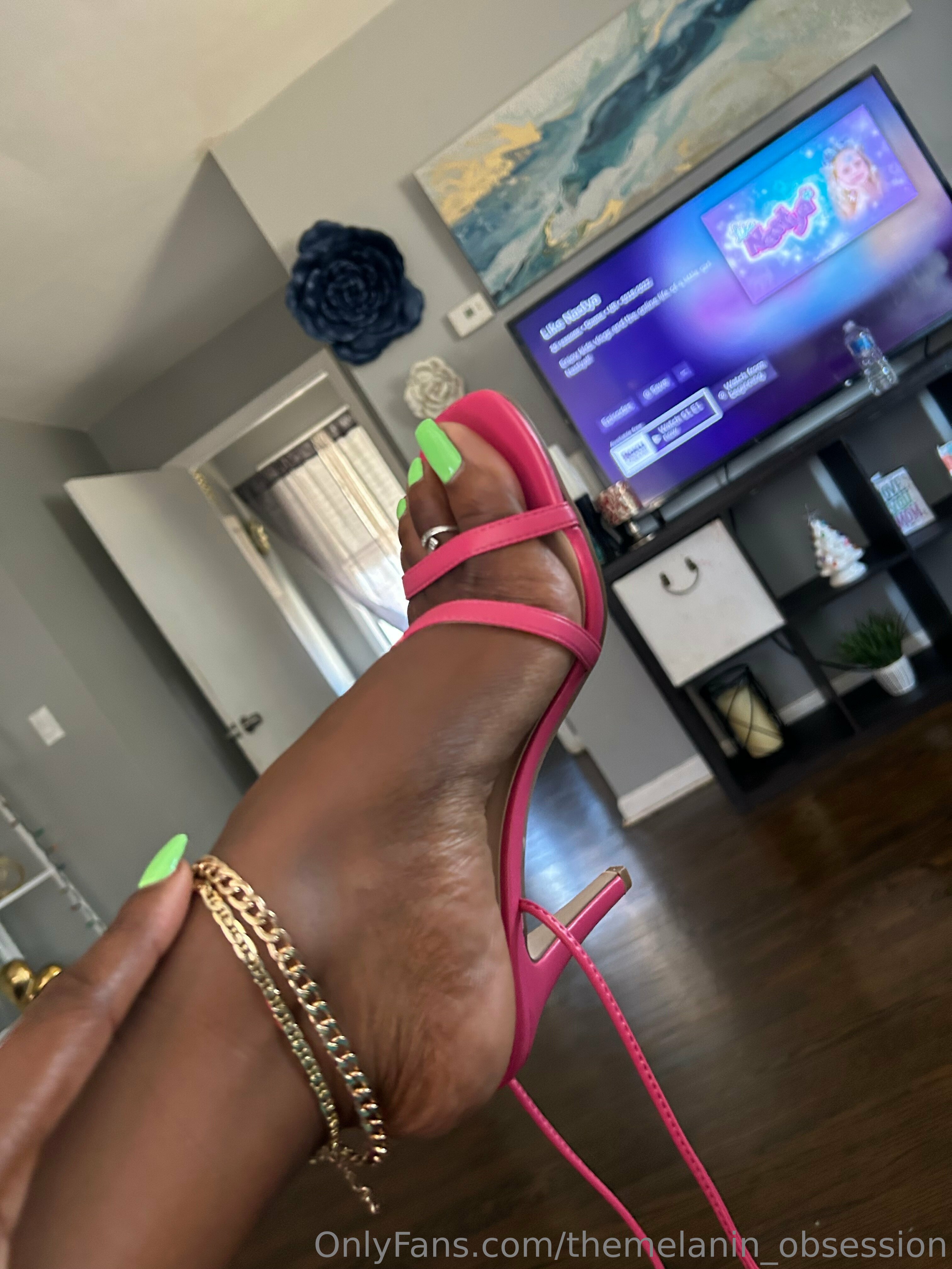 themelanin_obsession feet photo 22