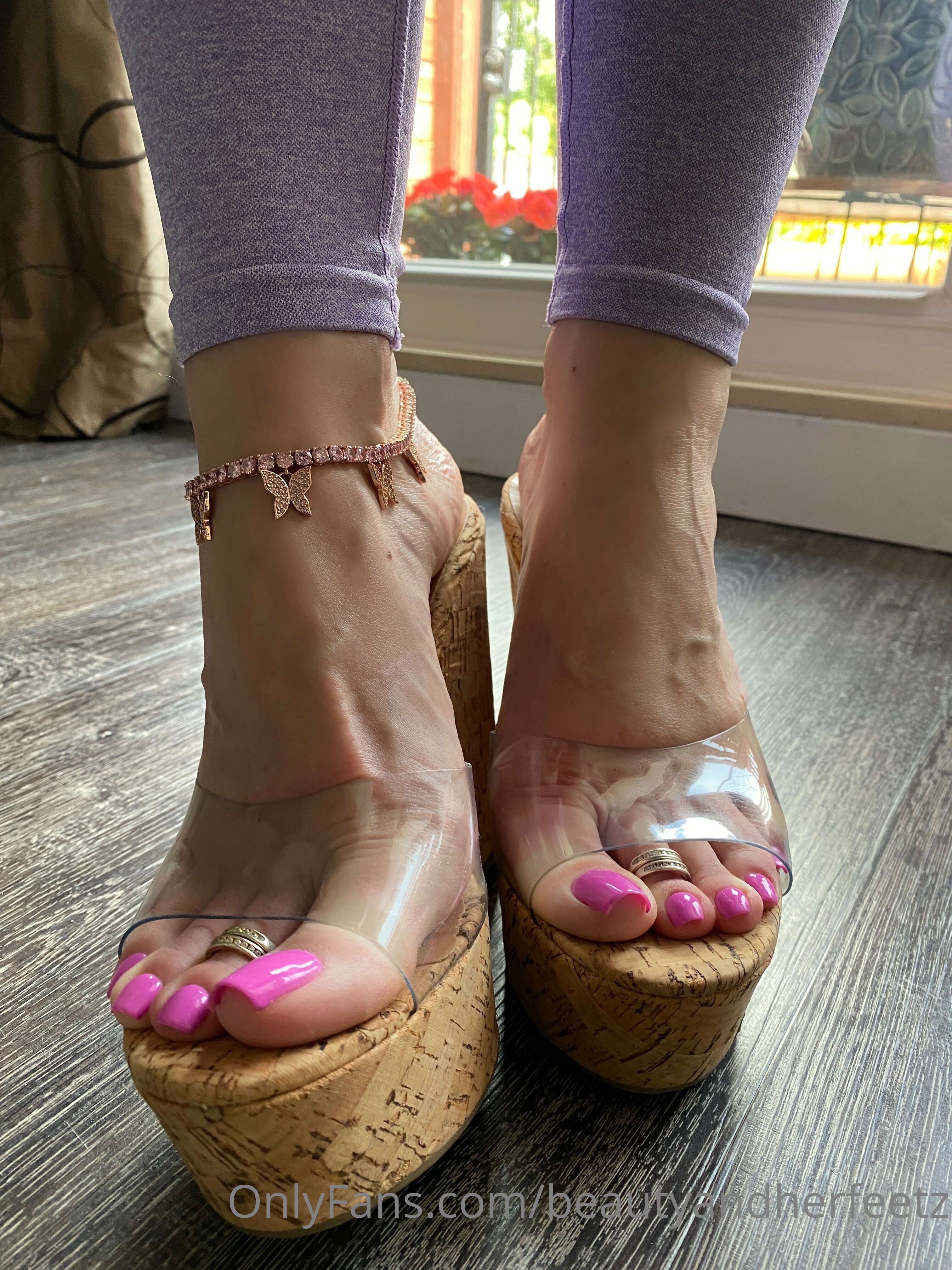 beautyandherfeetz feet photo 7