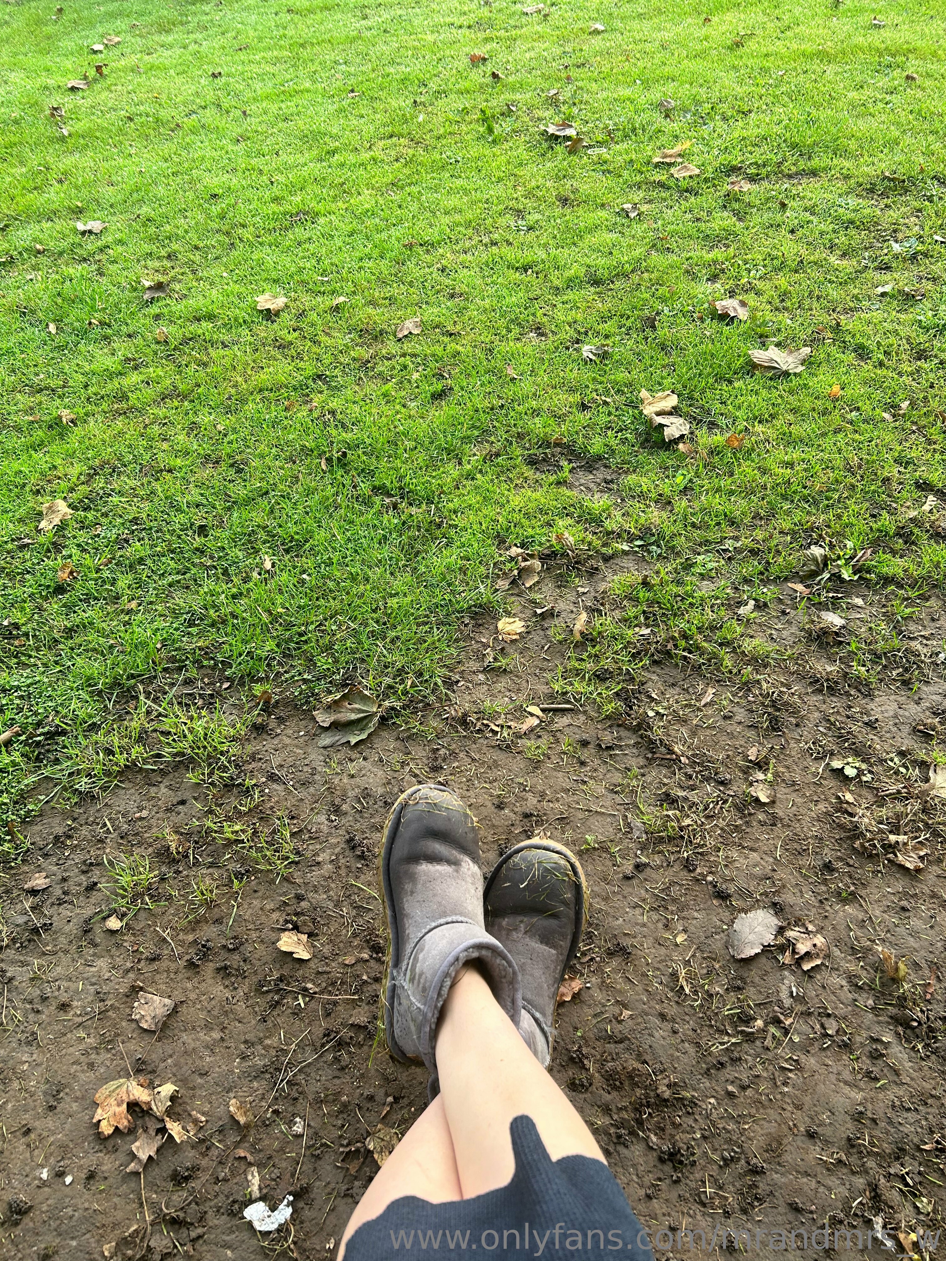 mrandmrs_w feet photo 19