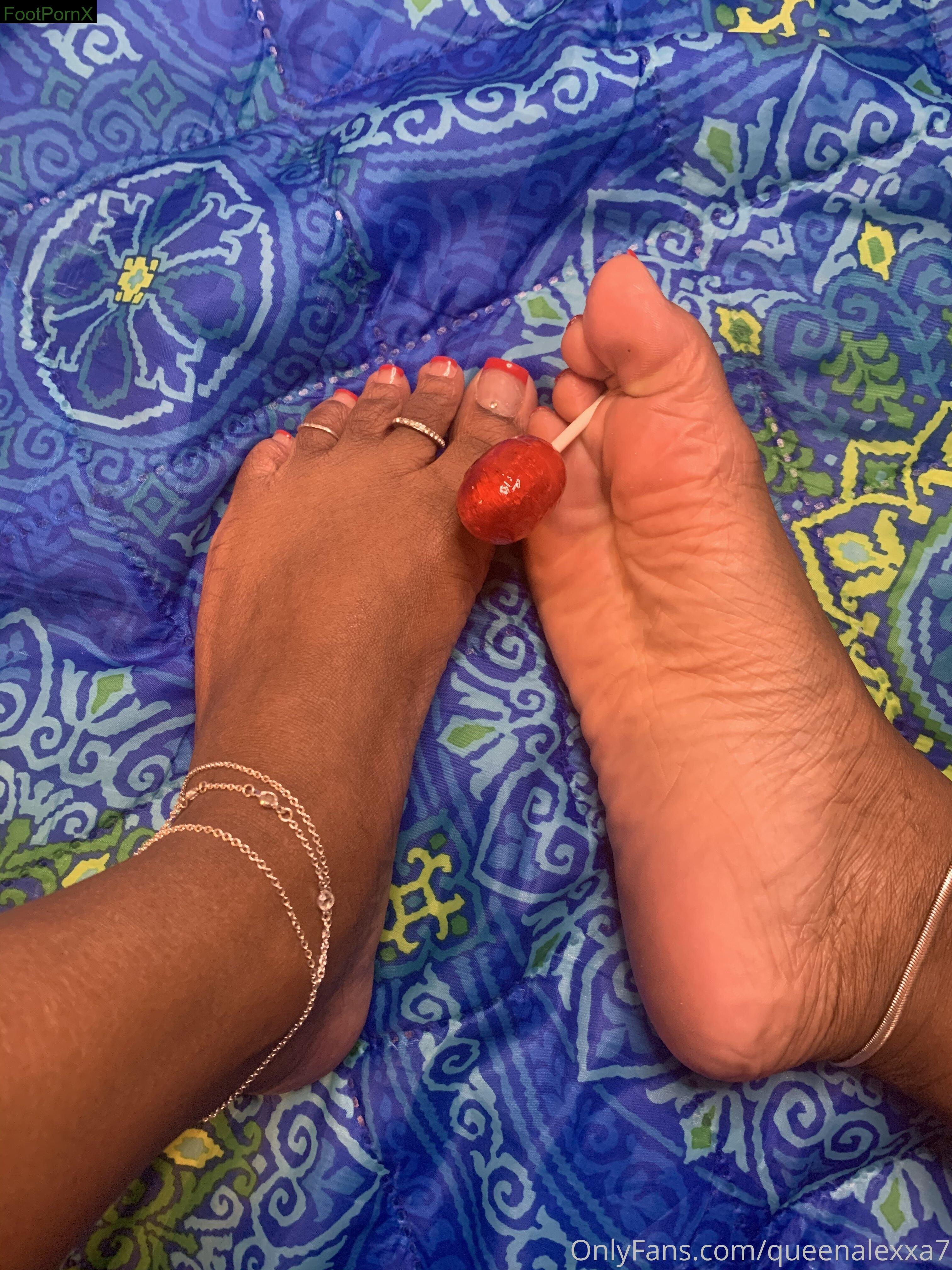 empressalexxa feet photo 15
