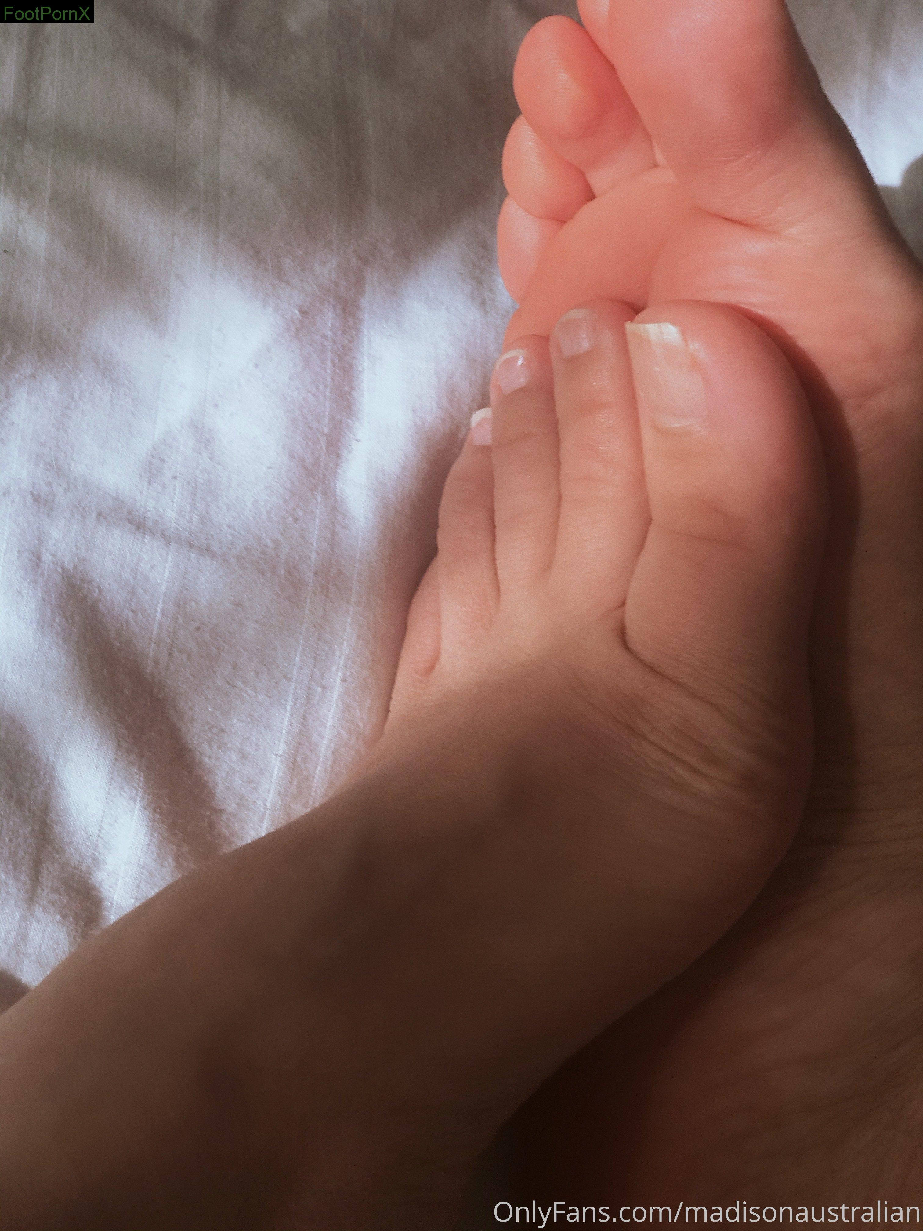 madisonaustralian feet photo 9