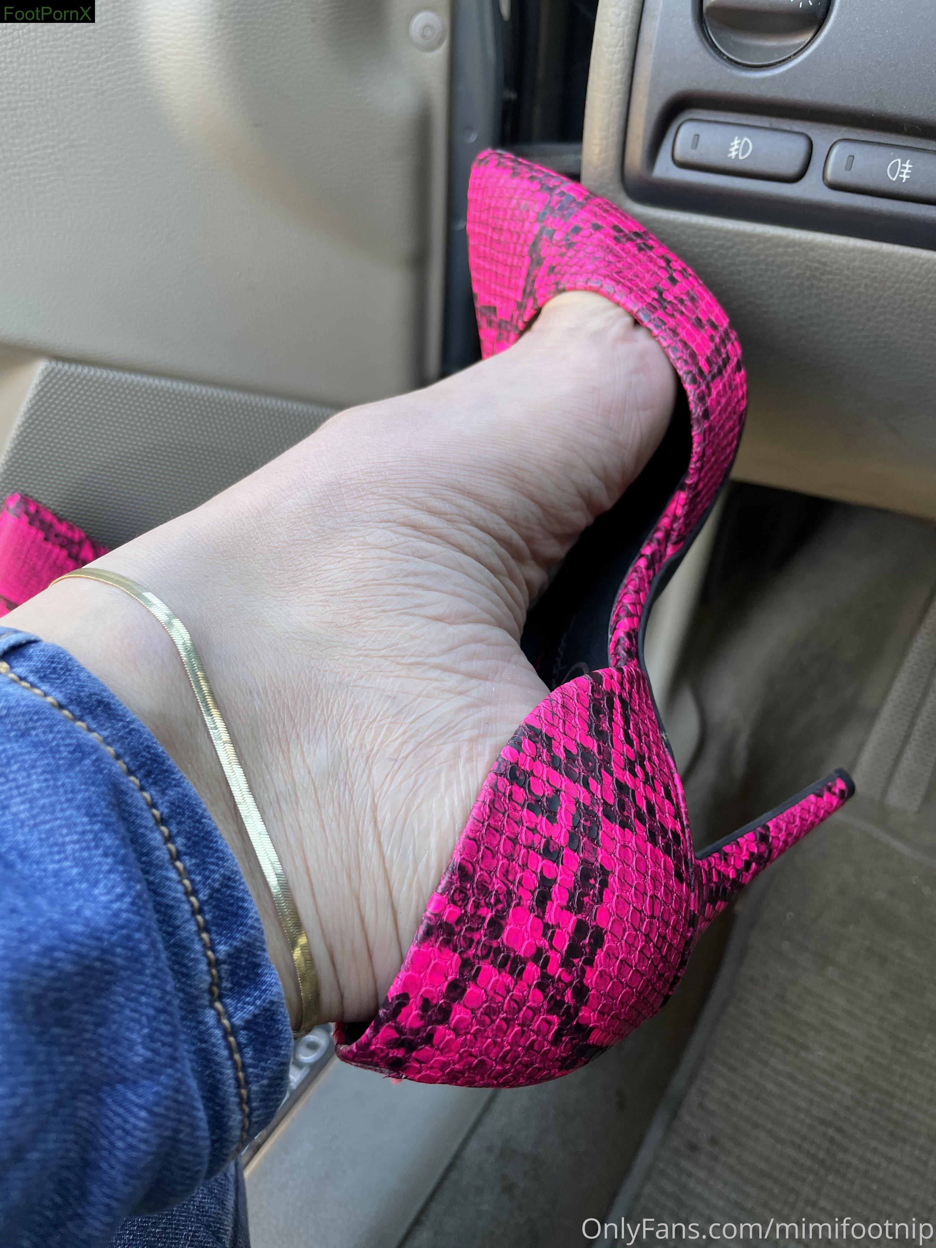 mimifootnip feet photo 15