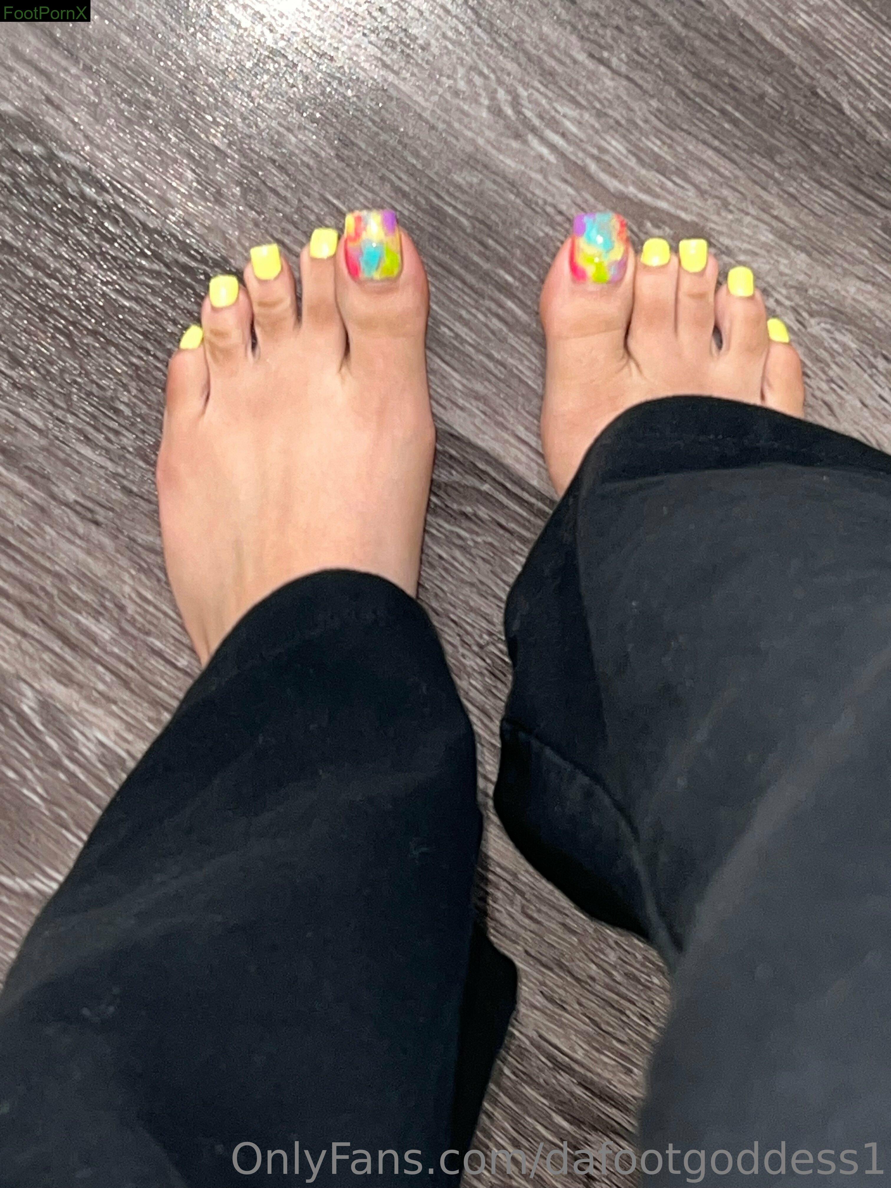 dafootgoddess1 feet photo 7