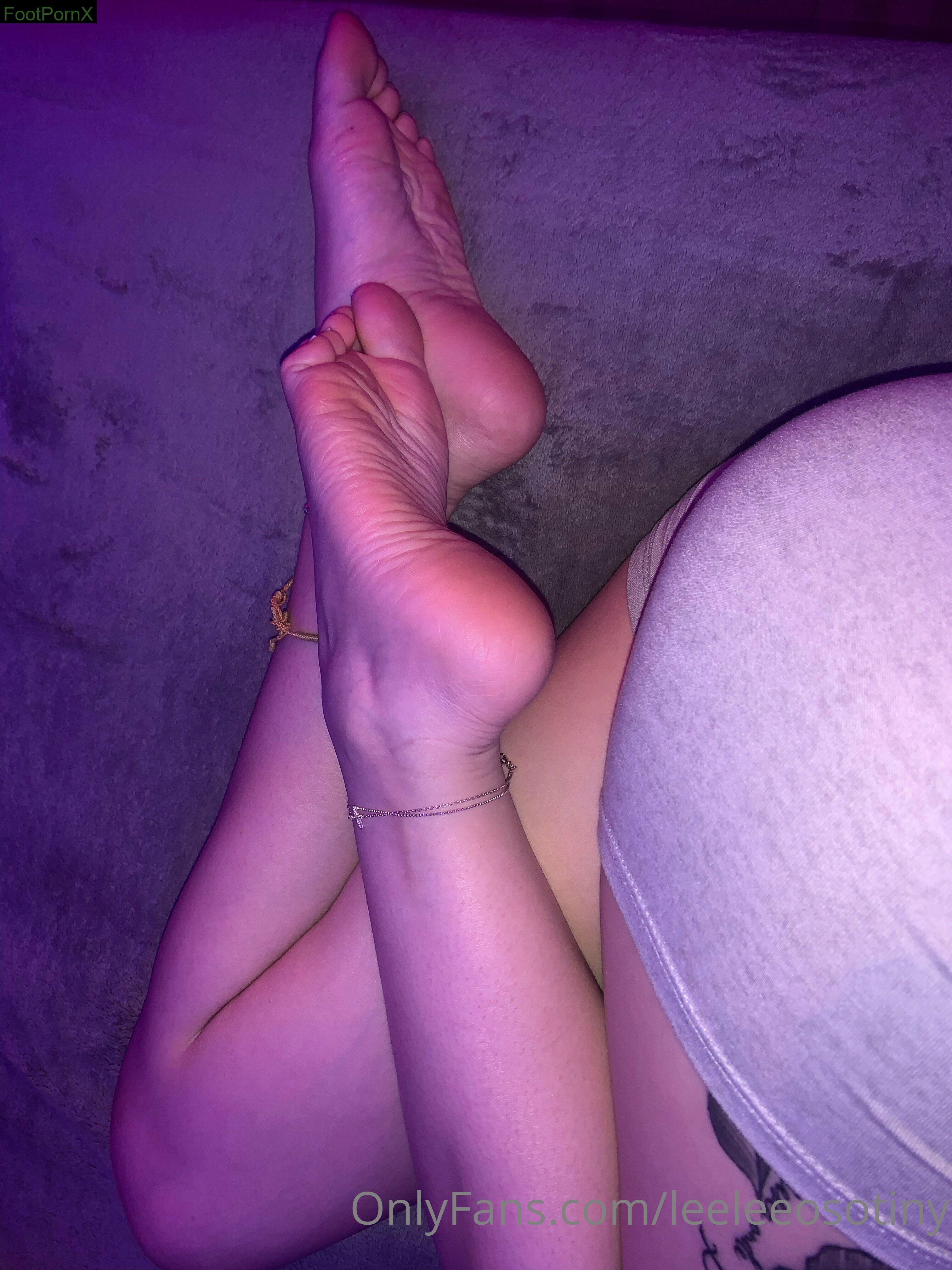 leeleeosotiny feet photo 13