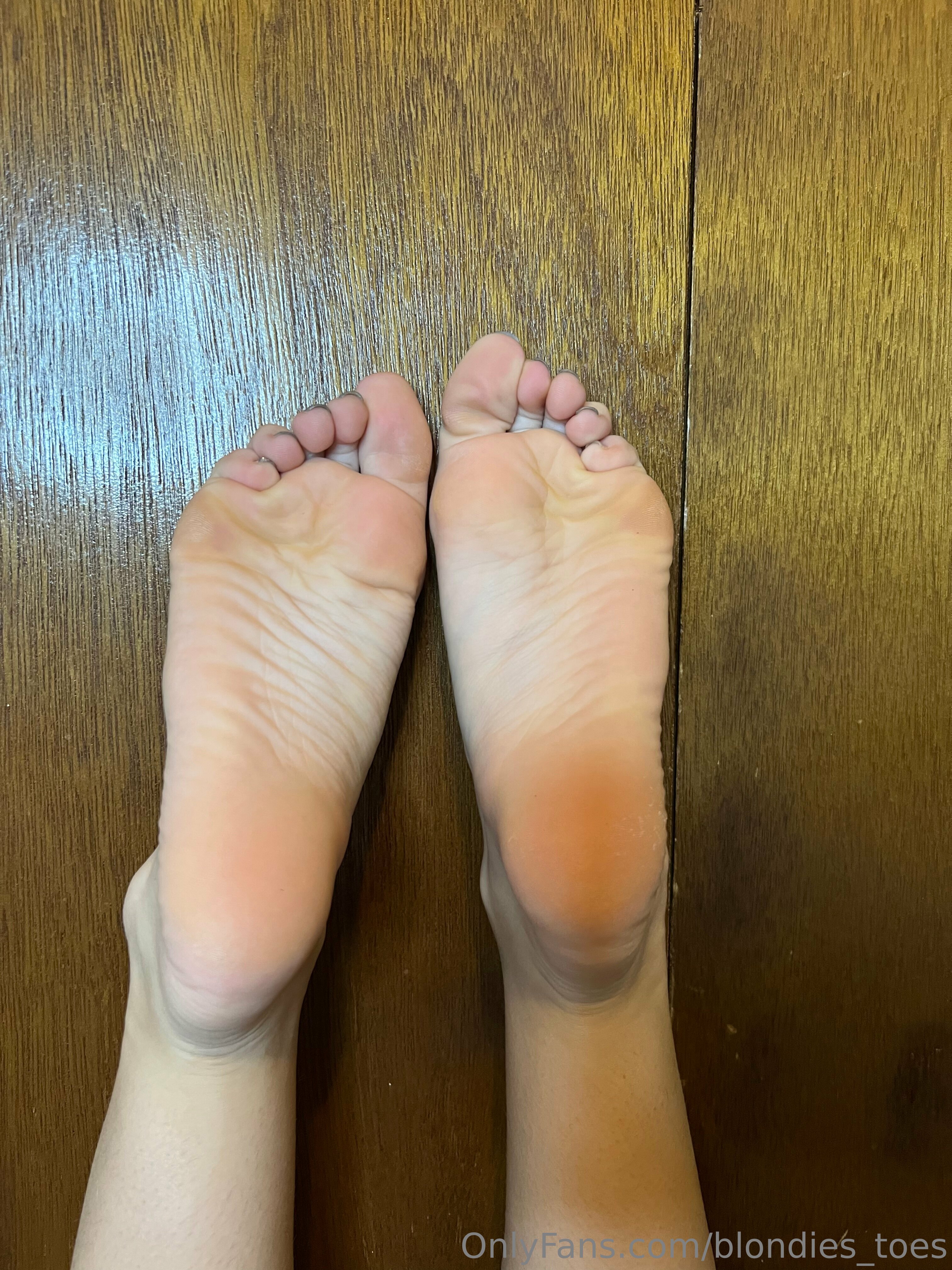 brees_feet1 feet photo 24