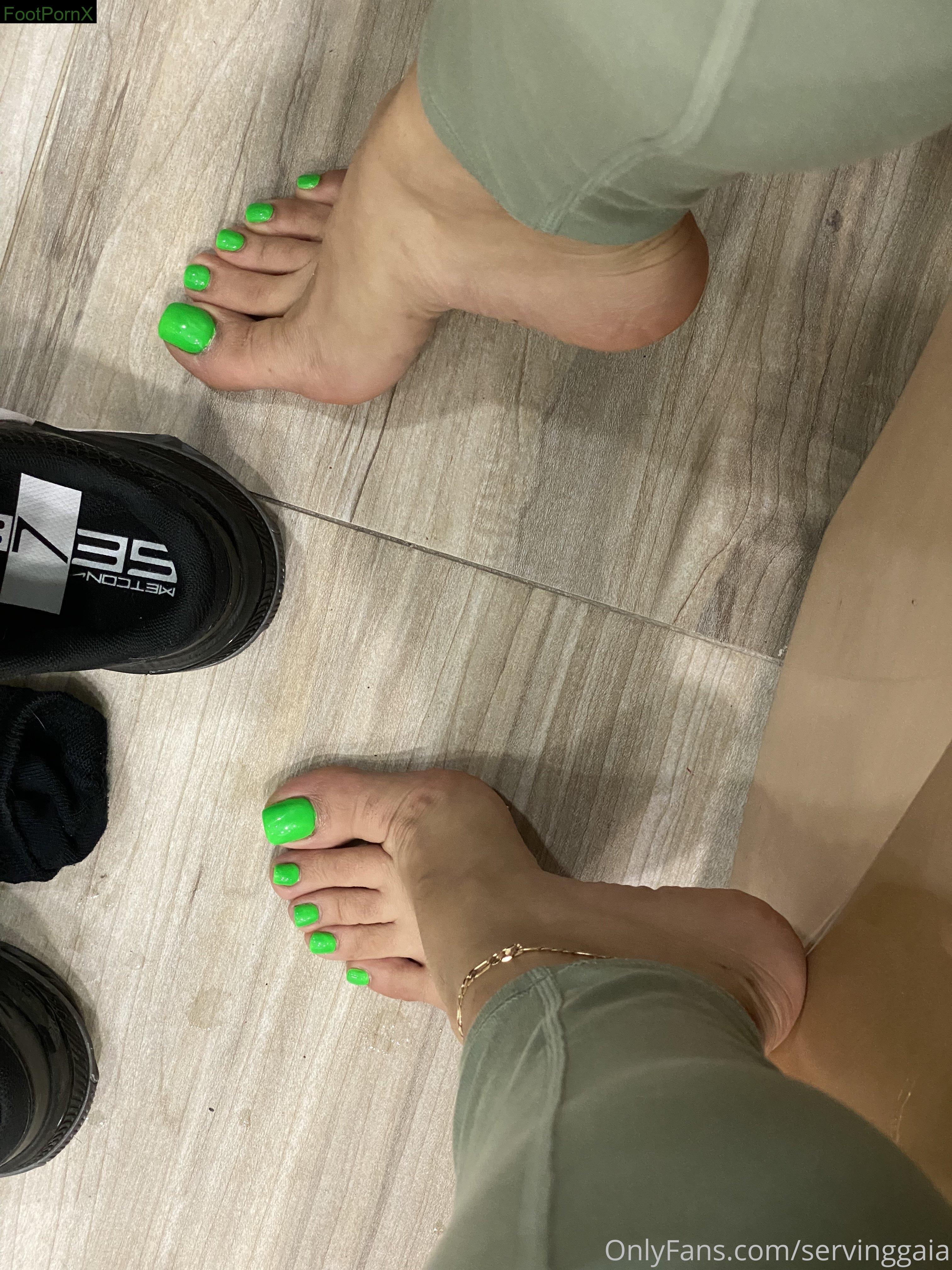 servinggaia feet photo 16