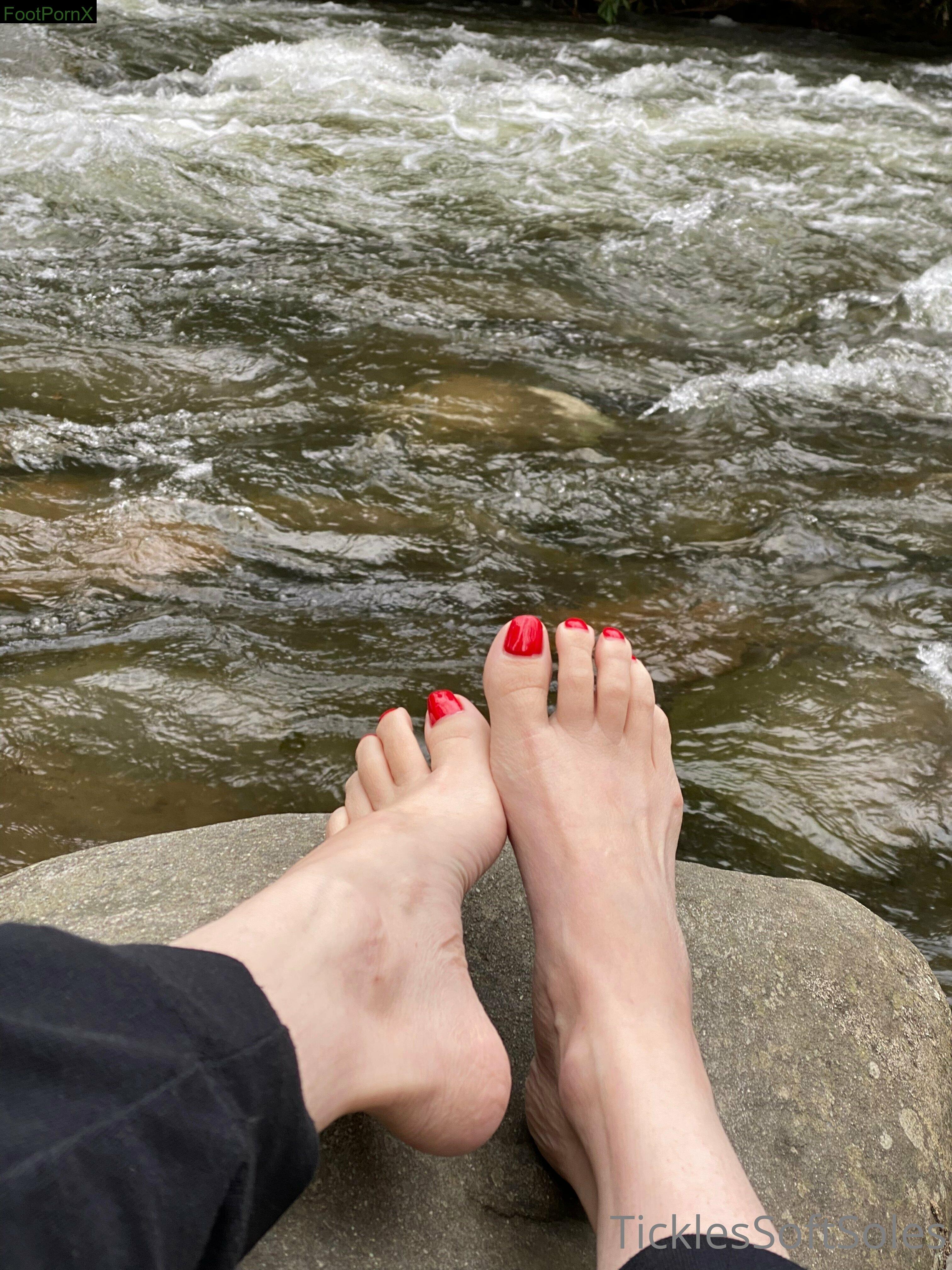 ticklessoftsoles feet photo 13