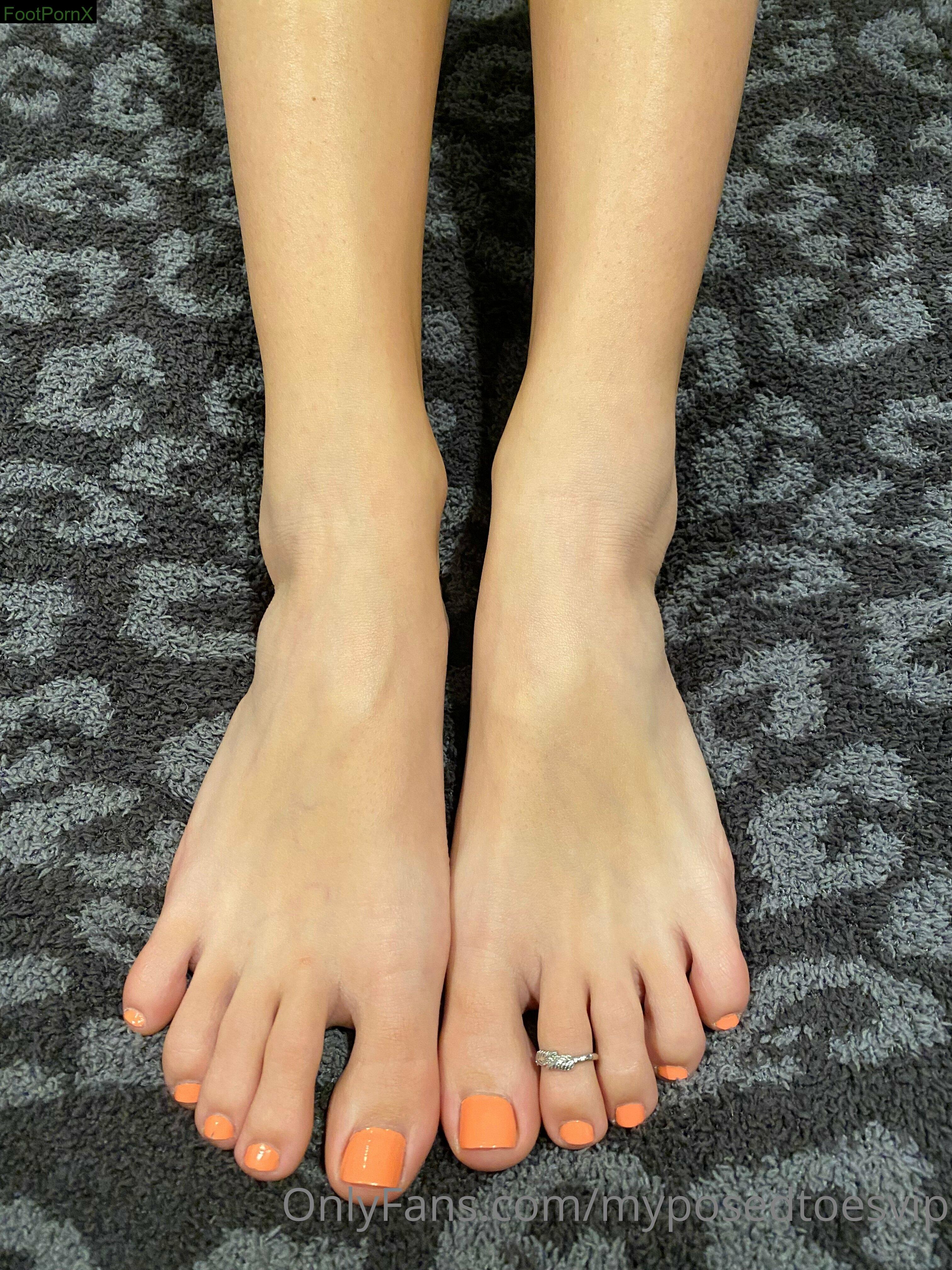 myposedtoesvip feet photo 5
