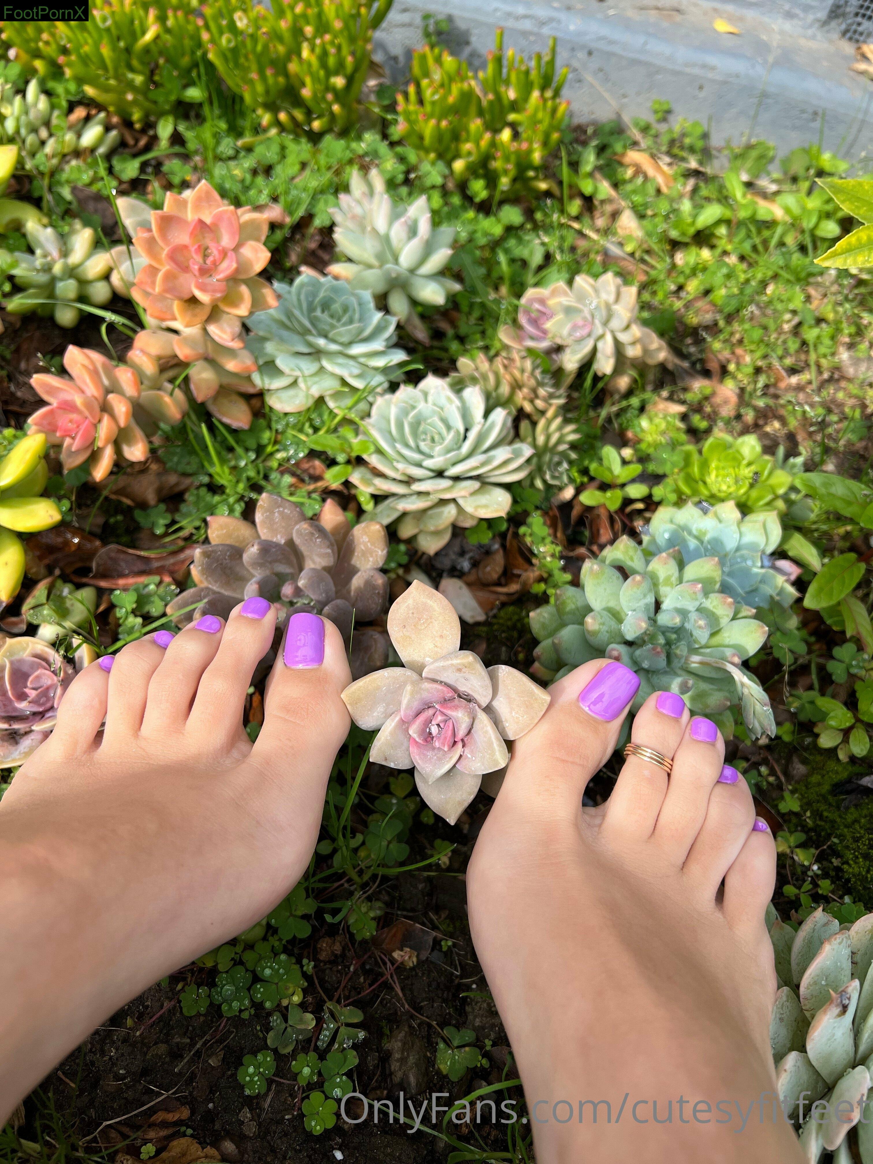 cutesyfitfeet feet photo 10