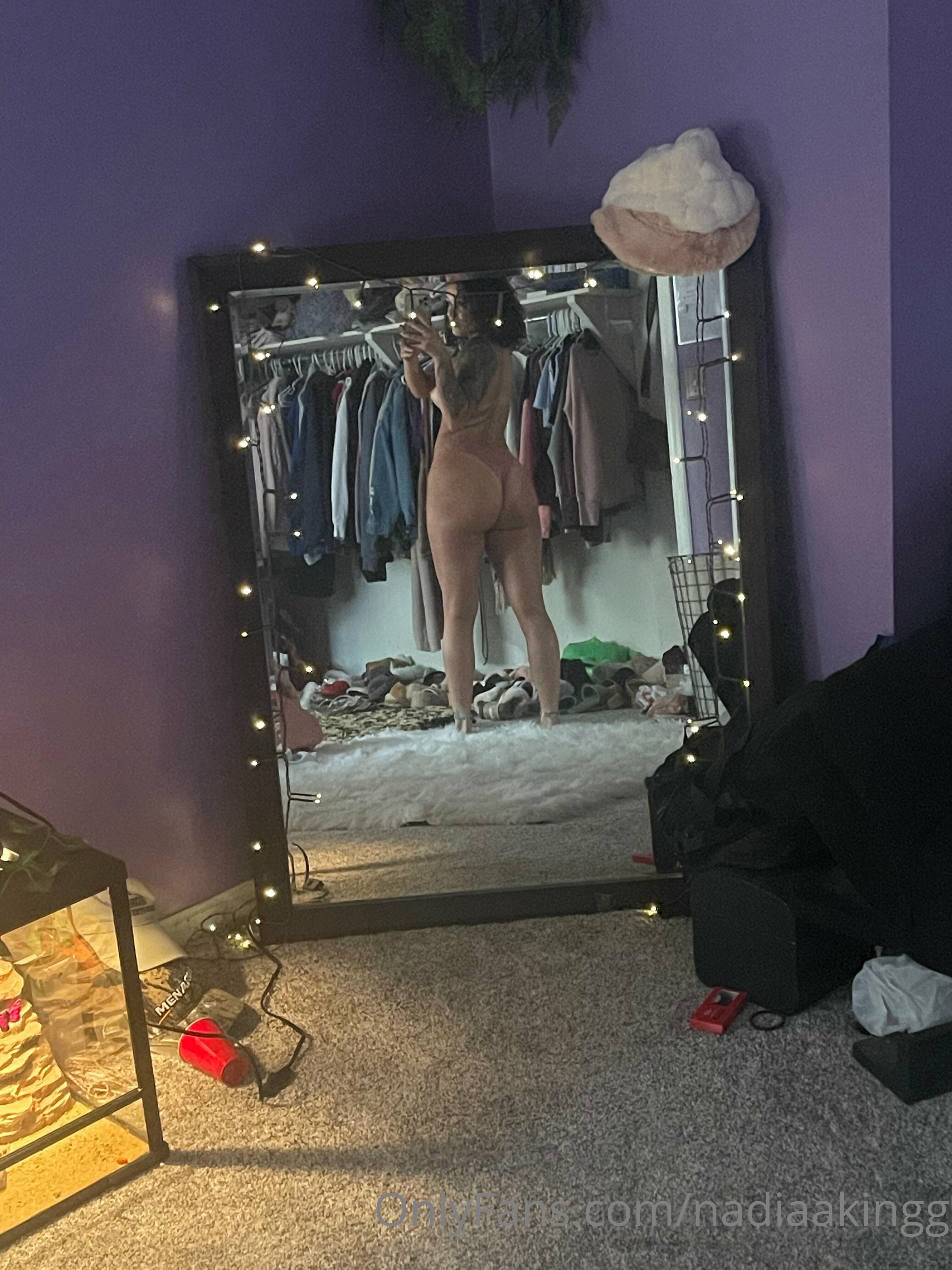 nadiaakingg feet photo 20