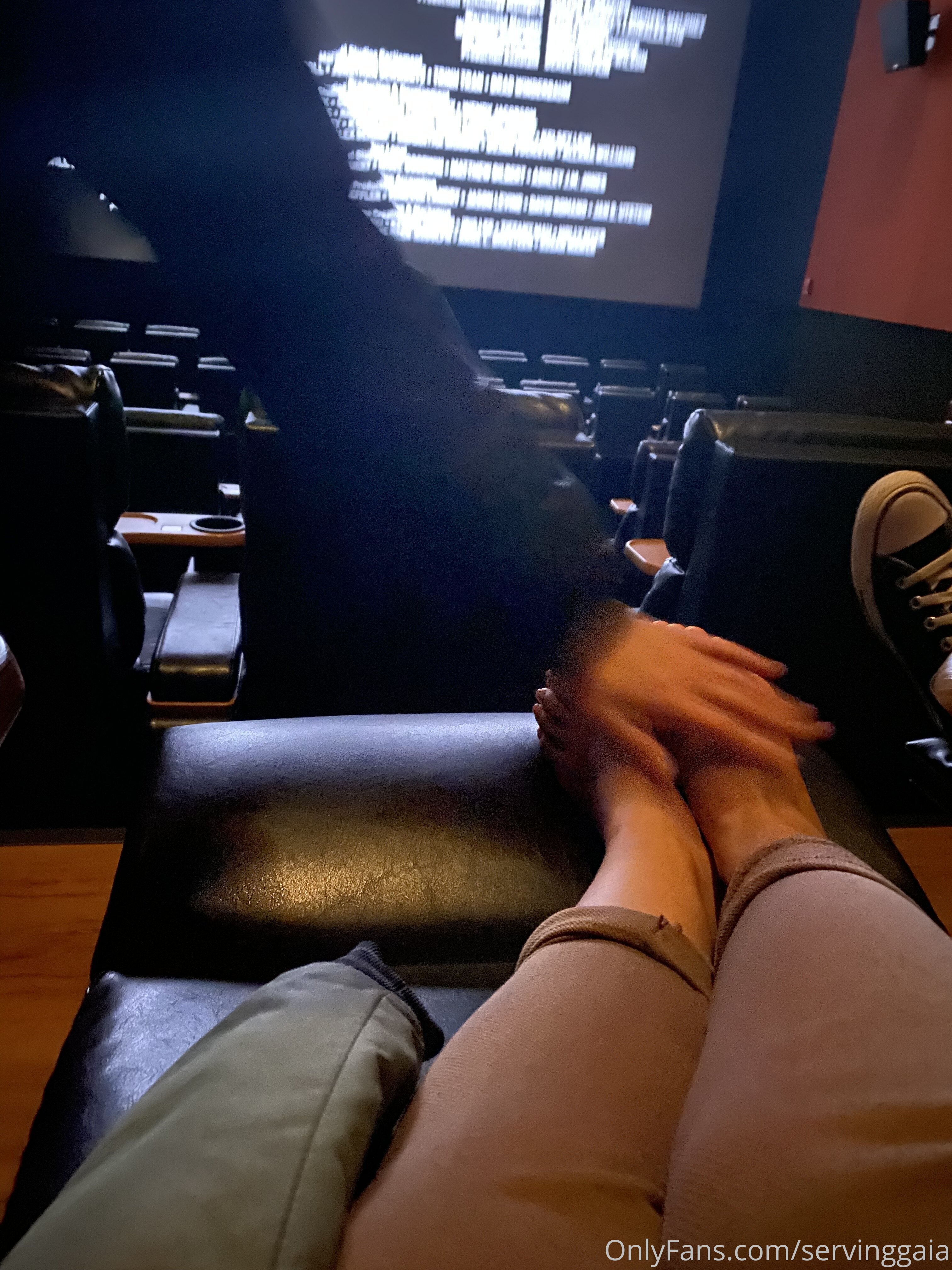 servinggaia feet photo 17