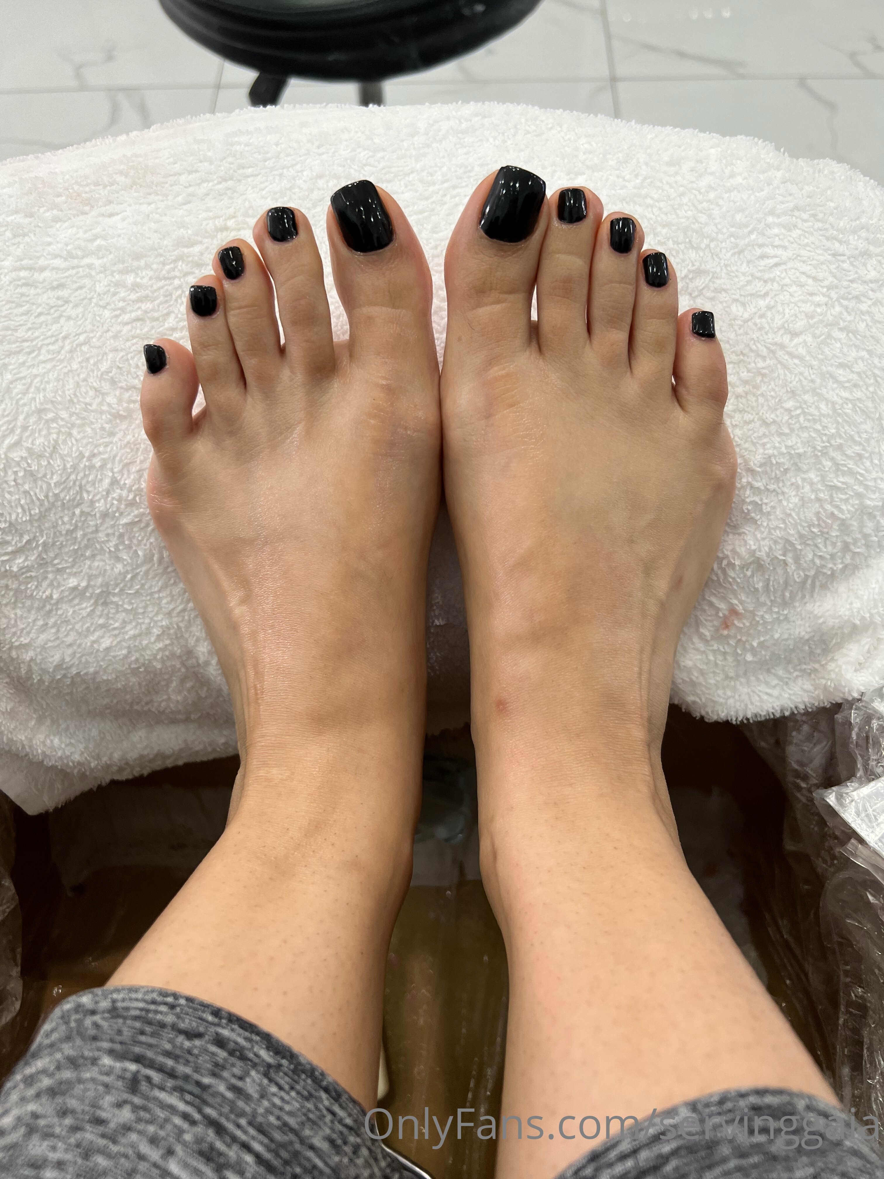 servinggaia feet photo 14