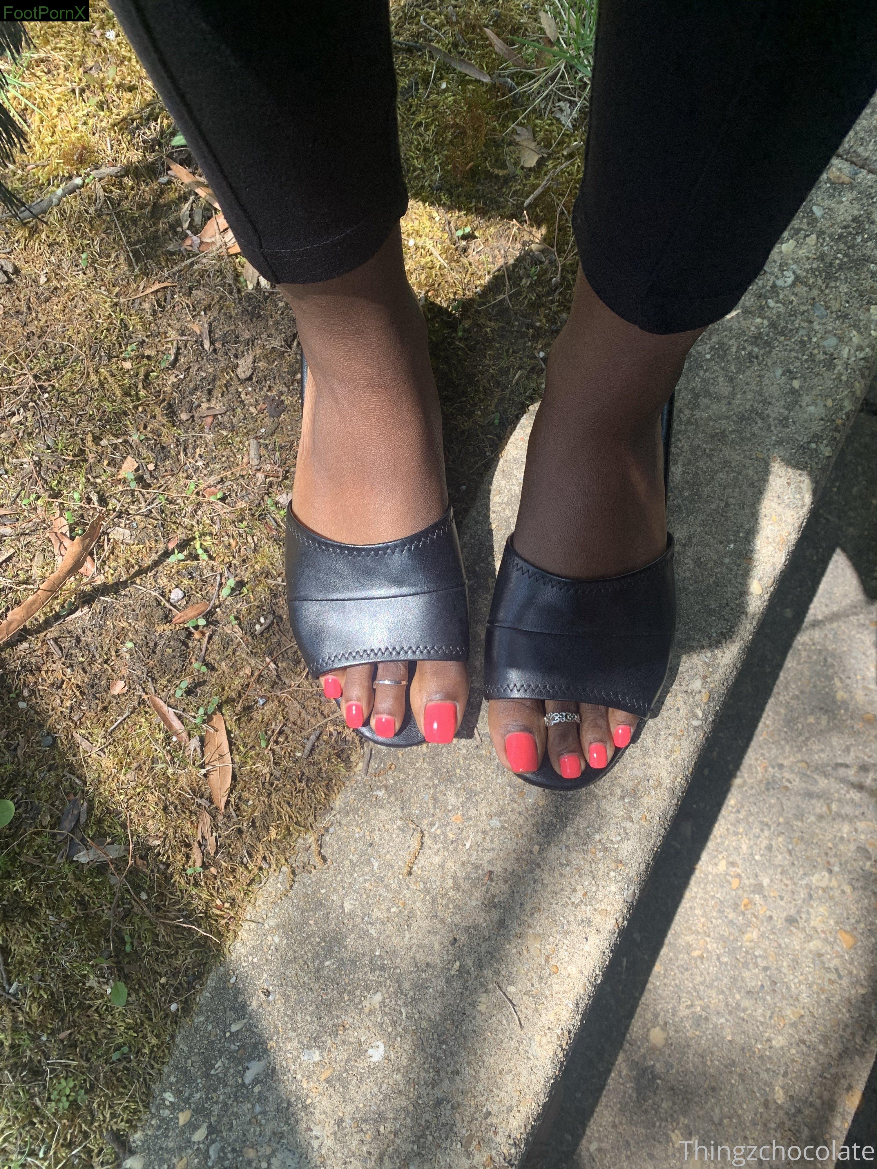thingzchocolate feet photo 1