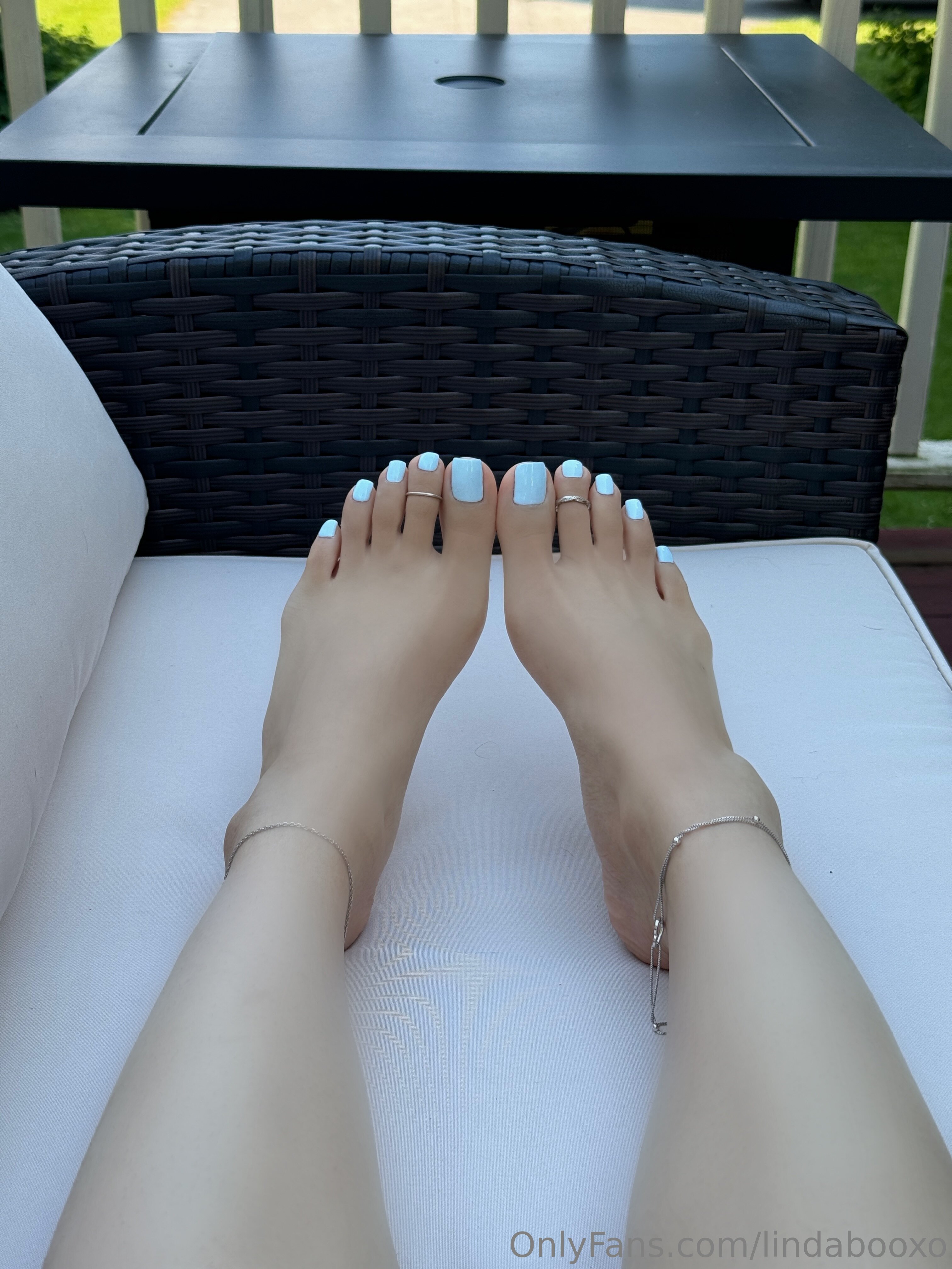 lindabooxo feet photo 15