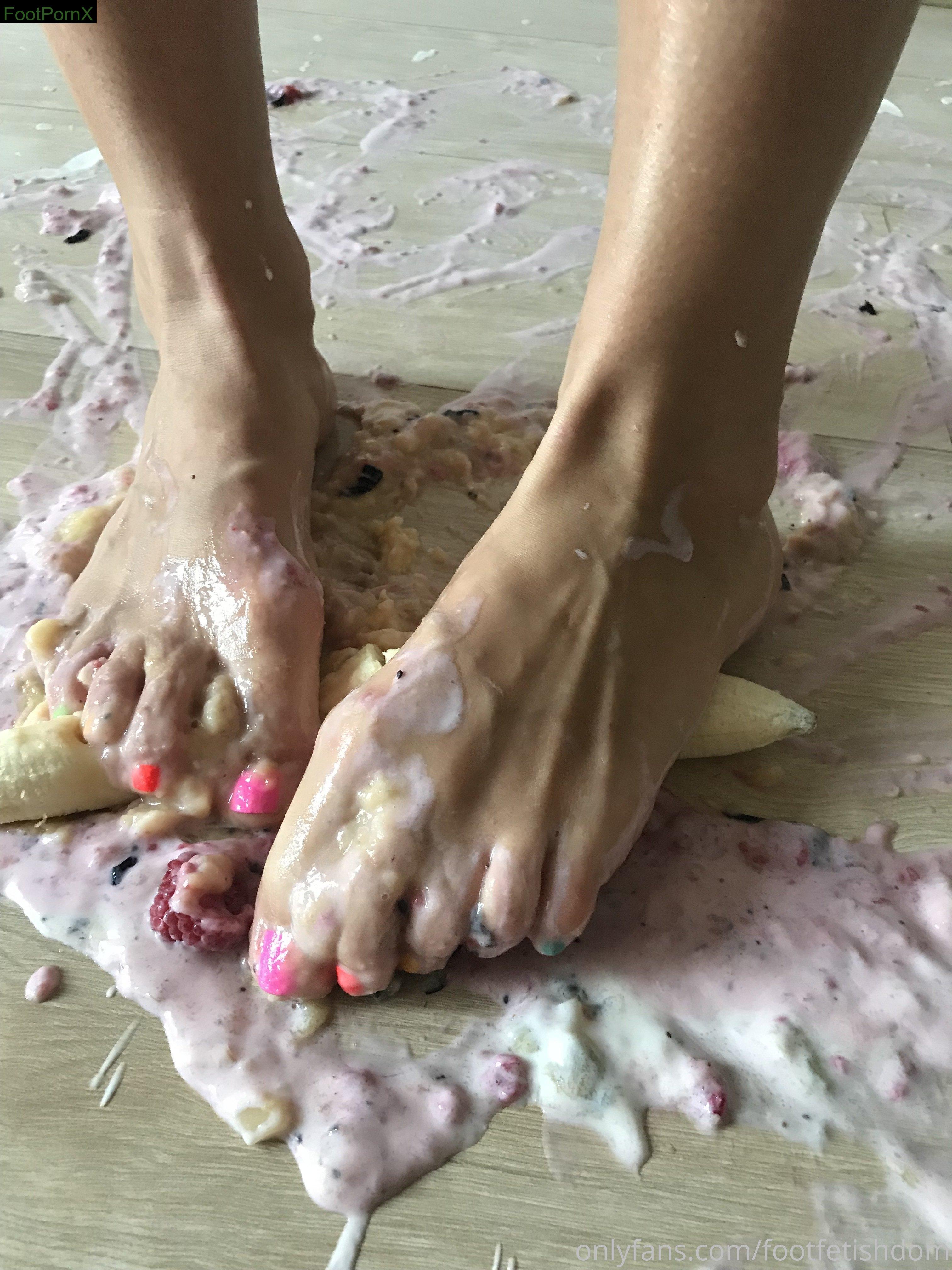 footfetishdom feet photo 13