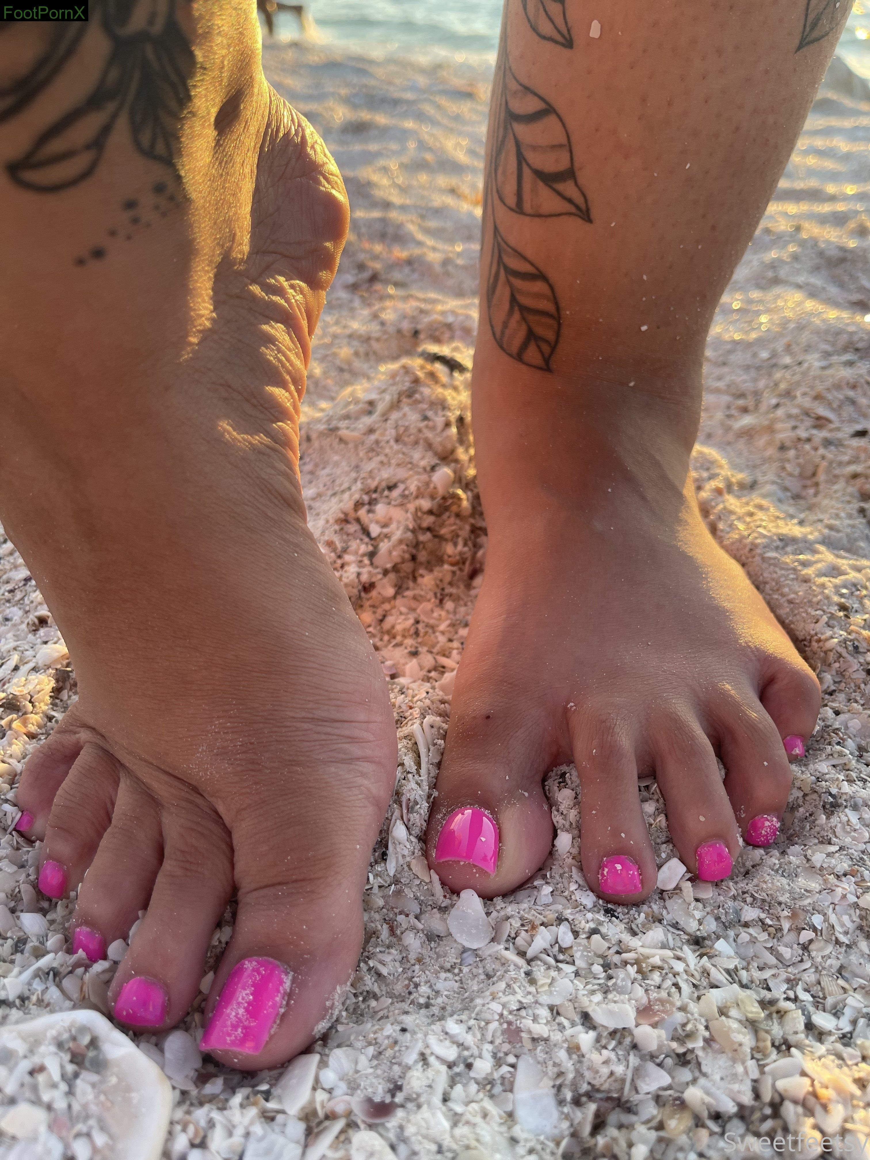 sweetfeetsy feet photo 5