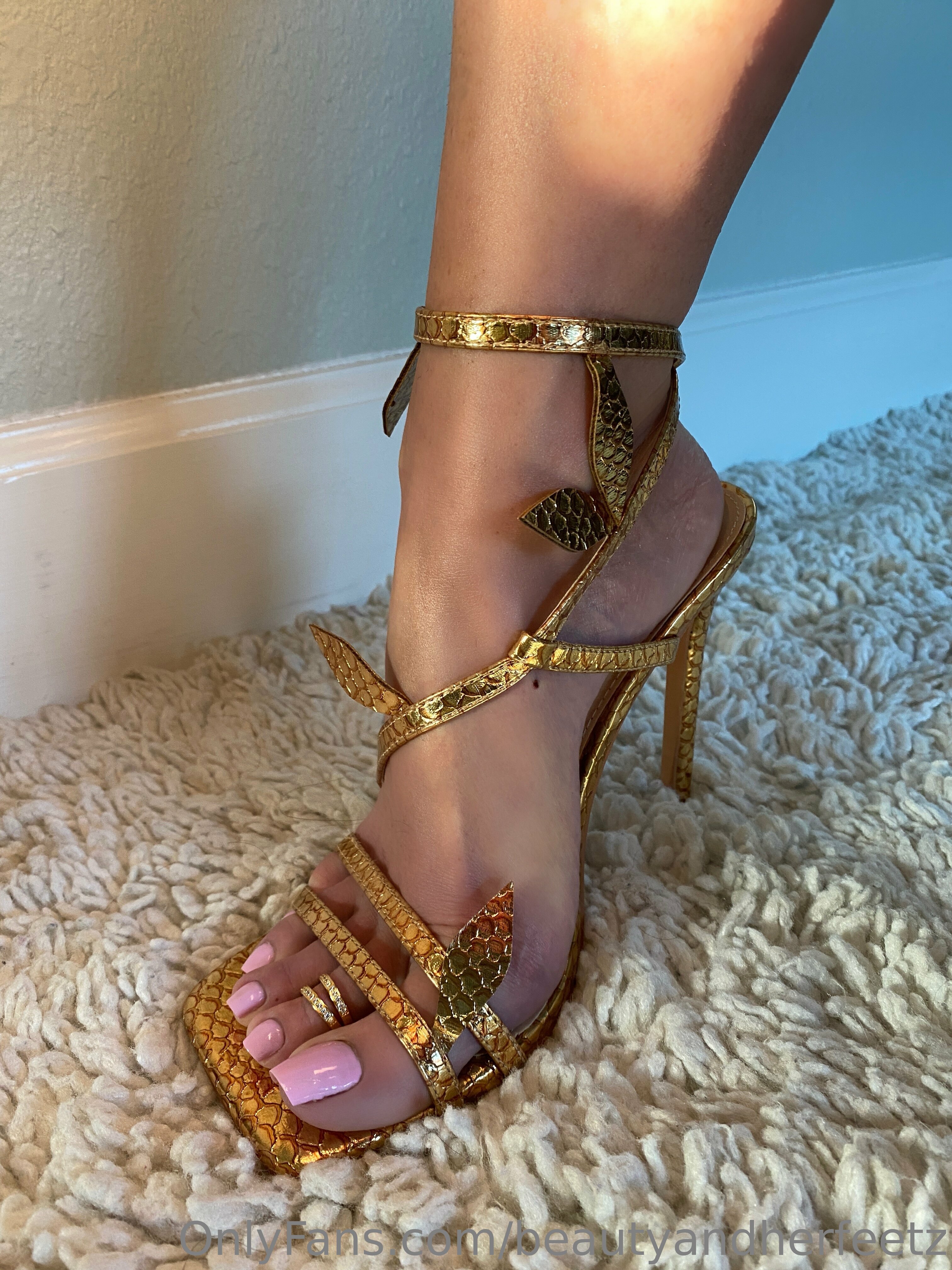 beautyandherfeetz feet photo 13