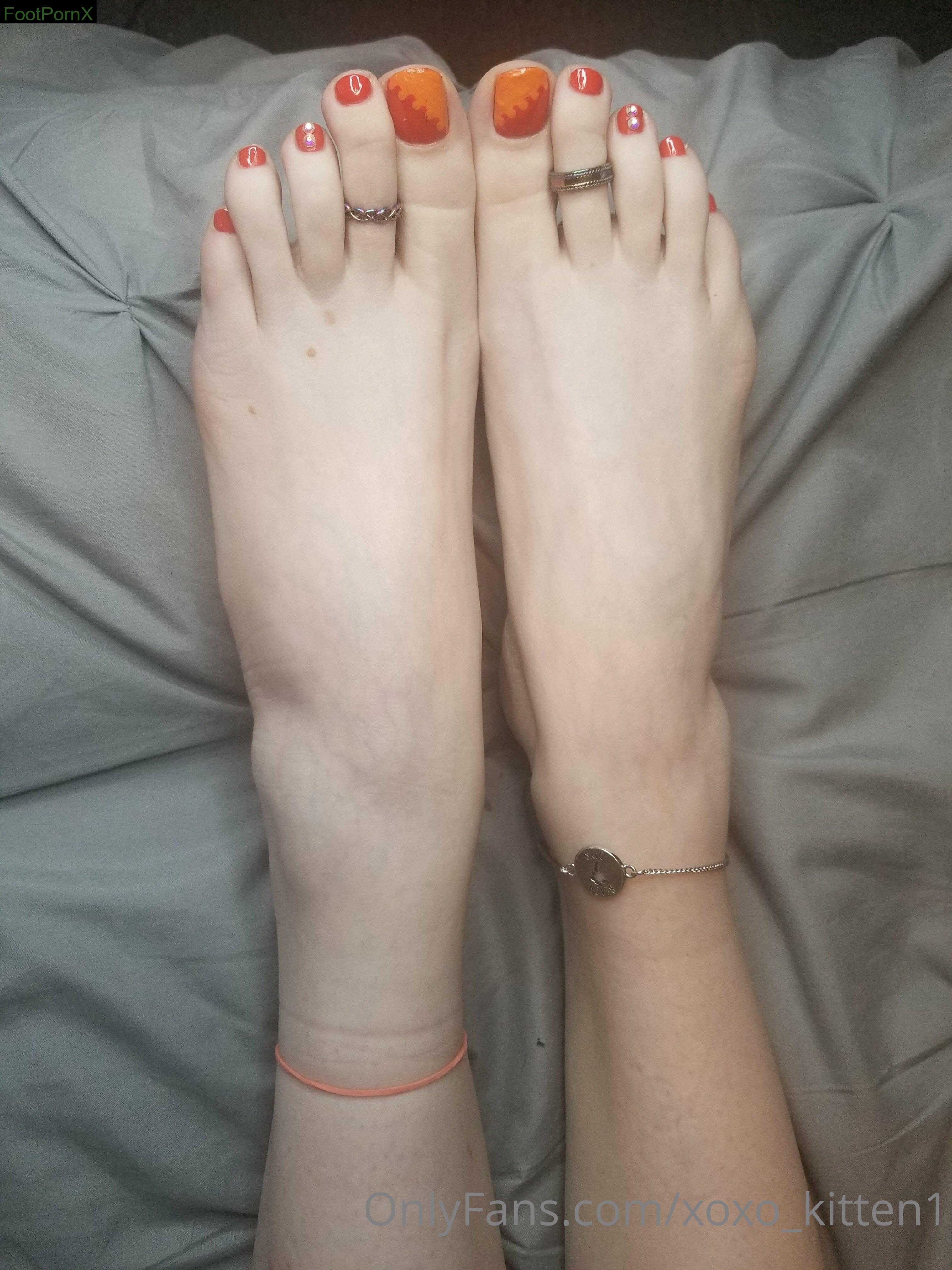 xoxo_kitten1 feet photo 8